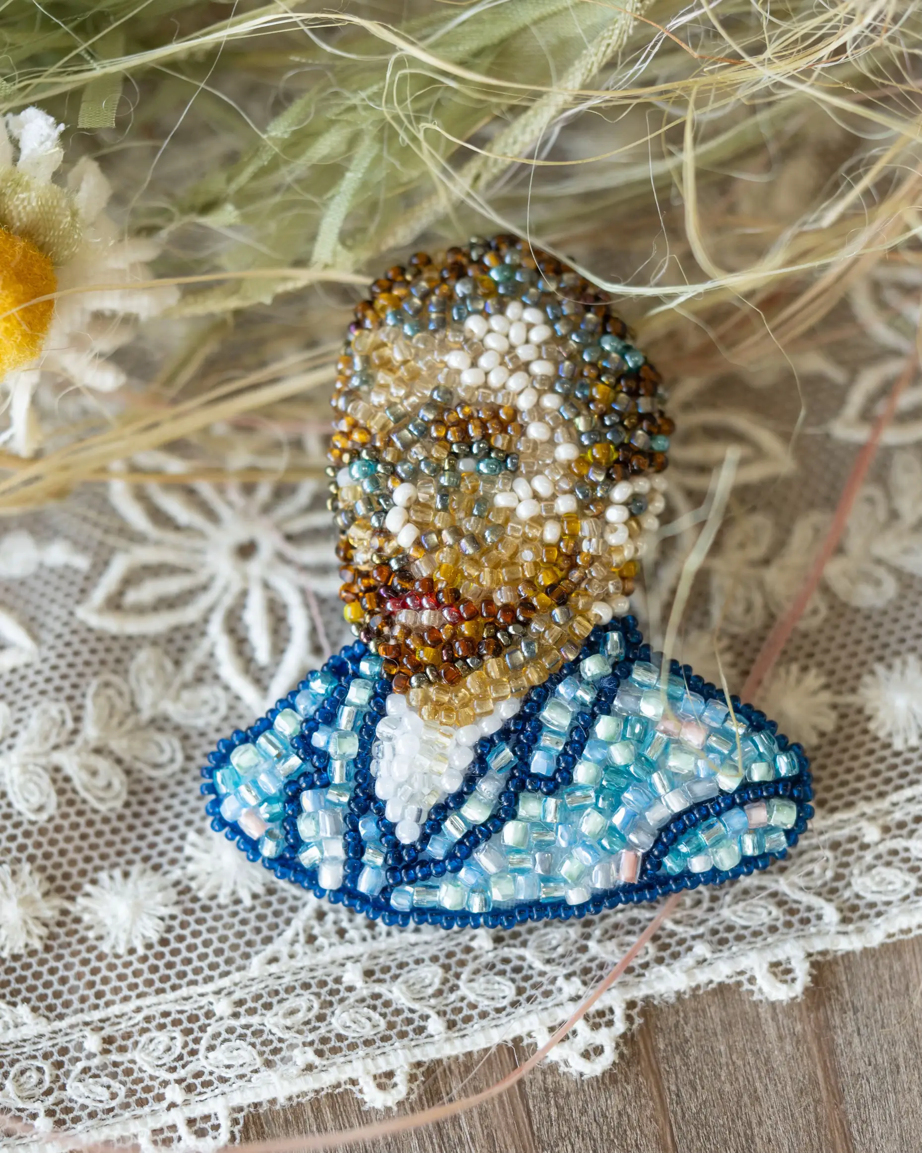 ゴッホ自画像のブローチ | アリニャン｜ビーズ刺繍が投稿したフォト 