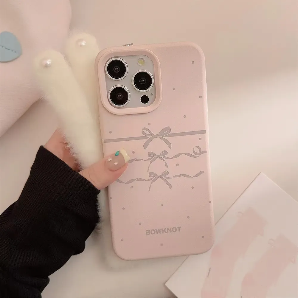 可愛いオシャレiPhoneケース13.14兼用♡ピンク ボールチェーンショルダー 可愛いオシャレiPhoneケース13.14兼用♡ピンク ボールチェーン