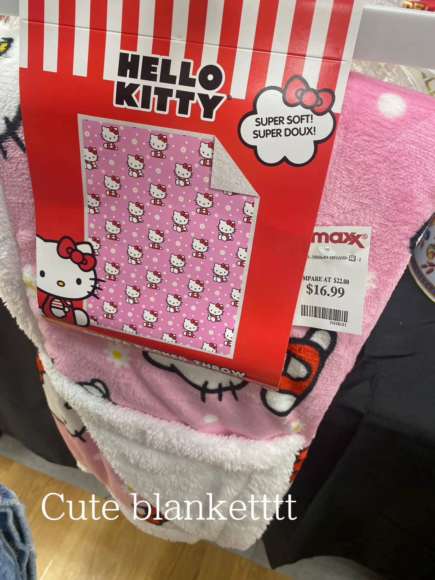 Hello Kitty peluche 22 cm 3 ass.ti