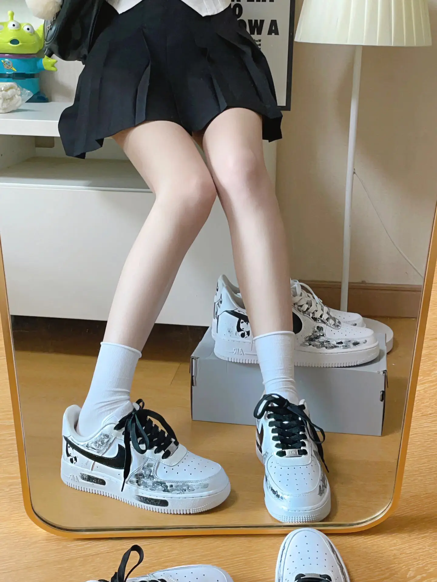 Girls wearing air on sale forces