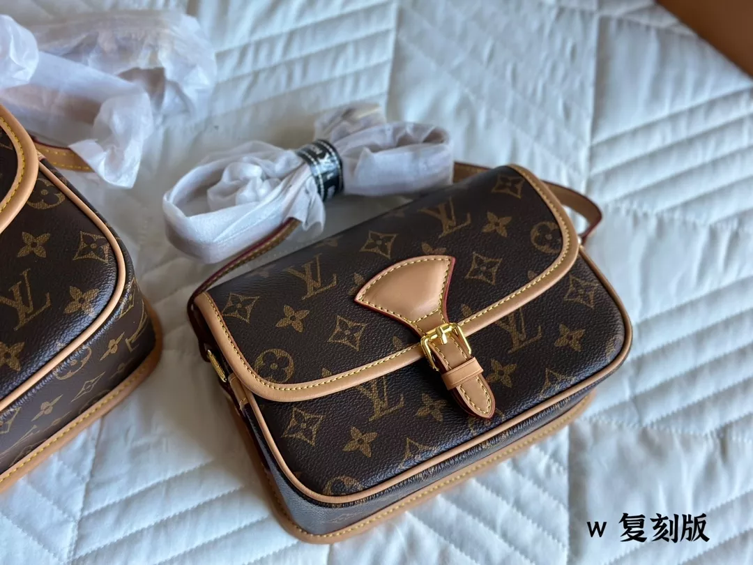 LOUIS VUITTON | Juliaが投稿したフォトブック | Lemon8