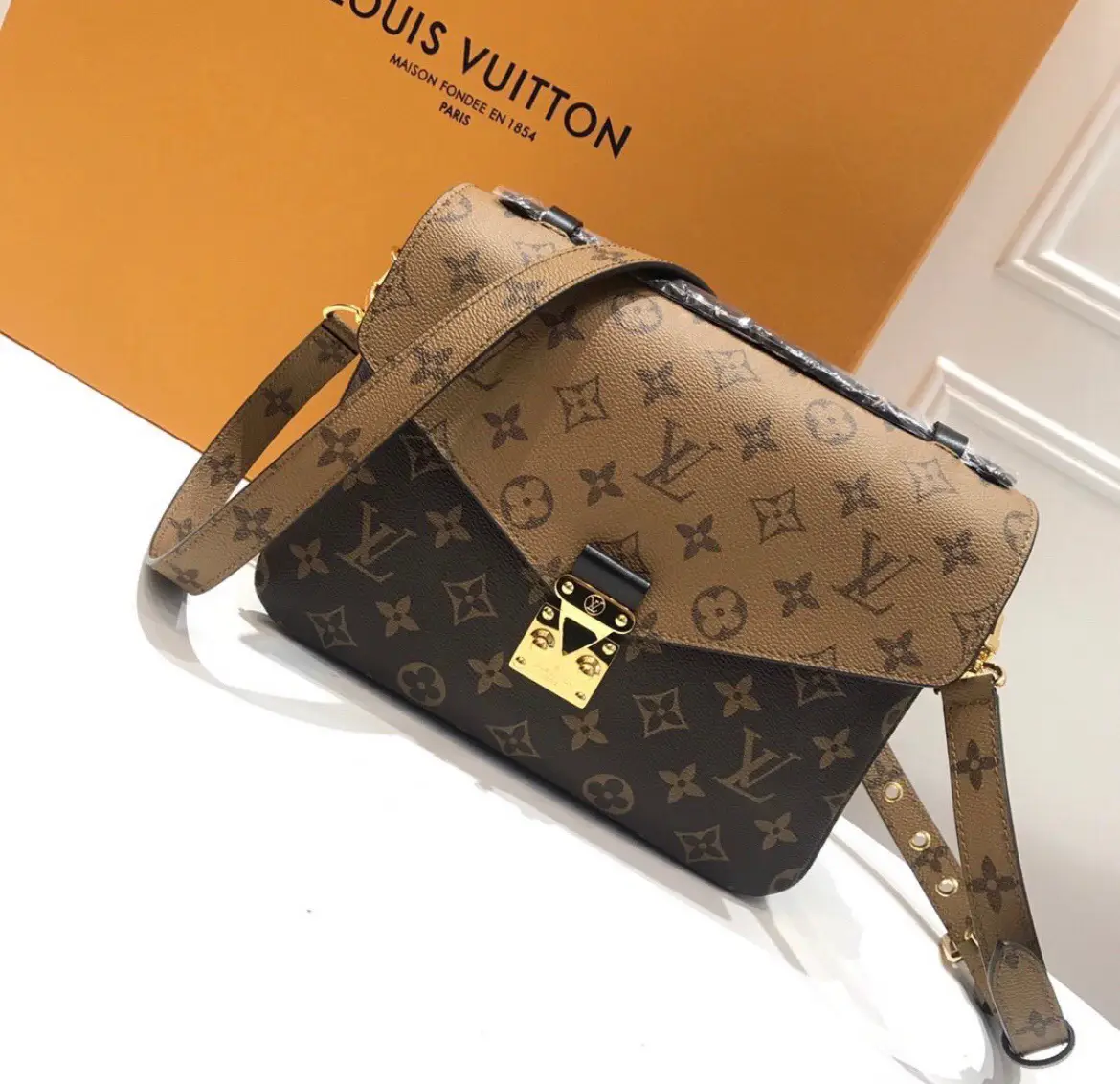 Louis Vuitton - Authenticated Metis East West Handbag - Cloth Multicolour for Women, Never Worn, with Tag