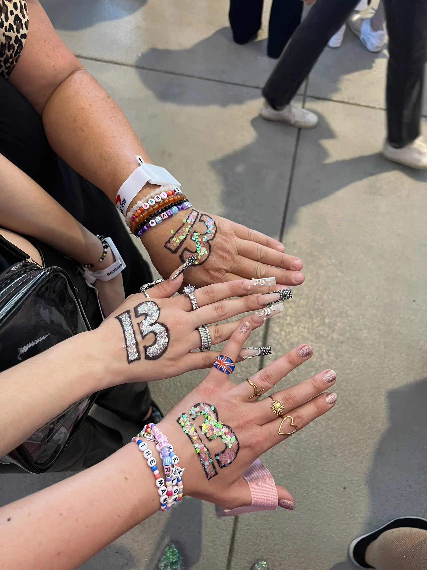 Tiktok Craze: Unashamed Tour Outfit Ideas - tudku84