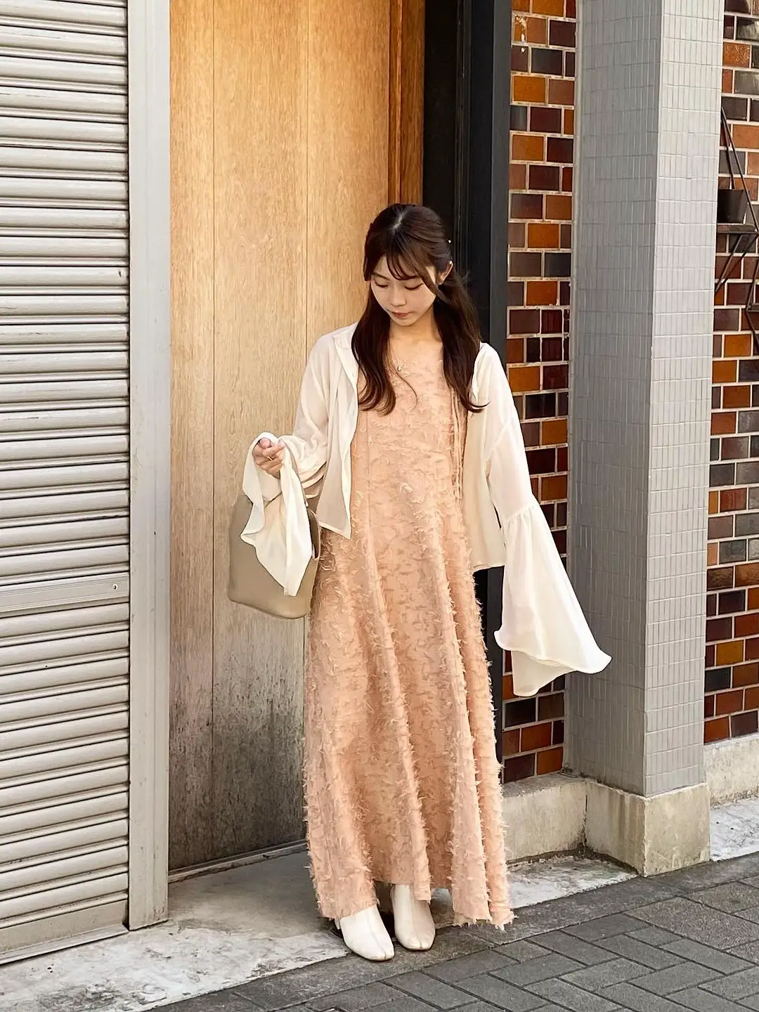 淡色女子』あざとピンクが可愛いデートコーデ? | 晴☀️が投稿した 
