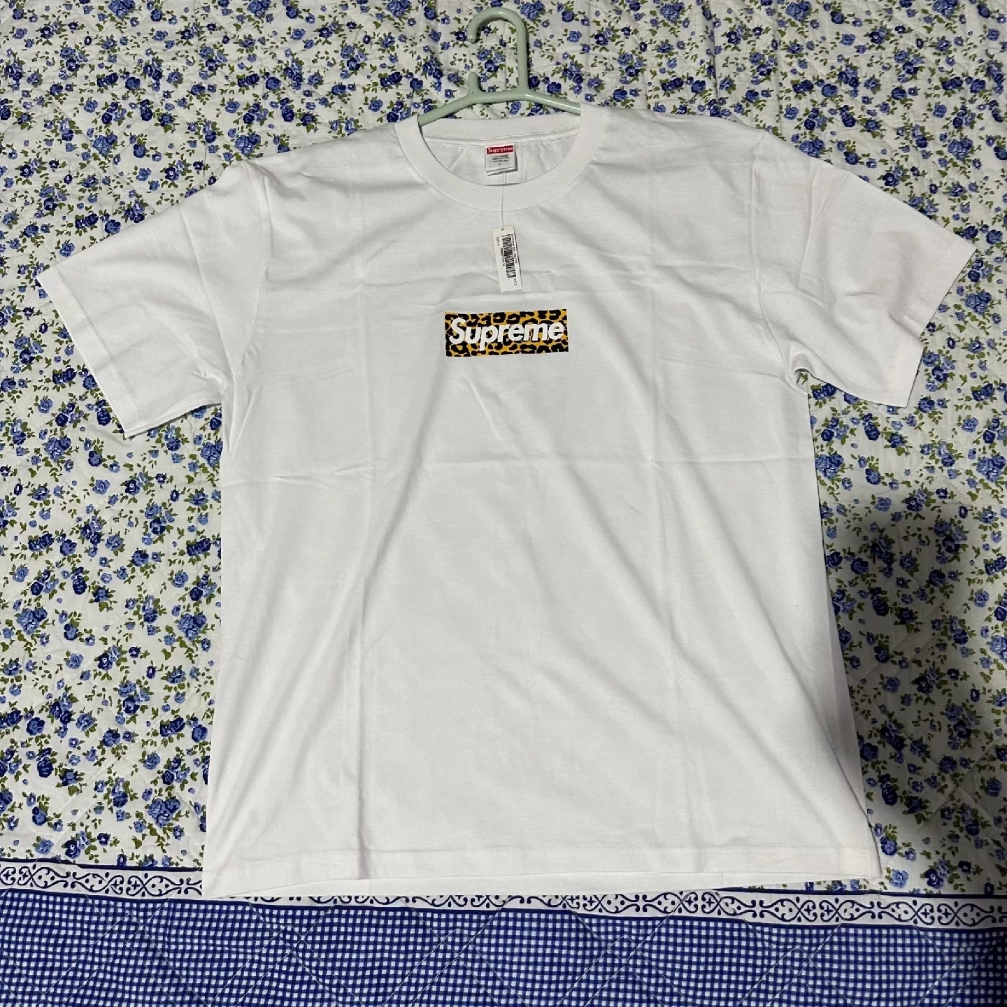 上海店开业限定 SUPREME 24SS SHANGHAI シュプリーム Tシャツ | ゆうううが投稿したフォトブック | Lemon8