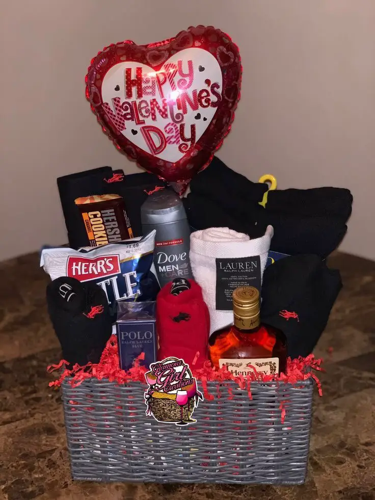 valentine gift basket Gallery posted by israelle conesa Lemon8