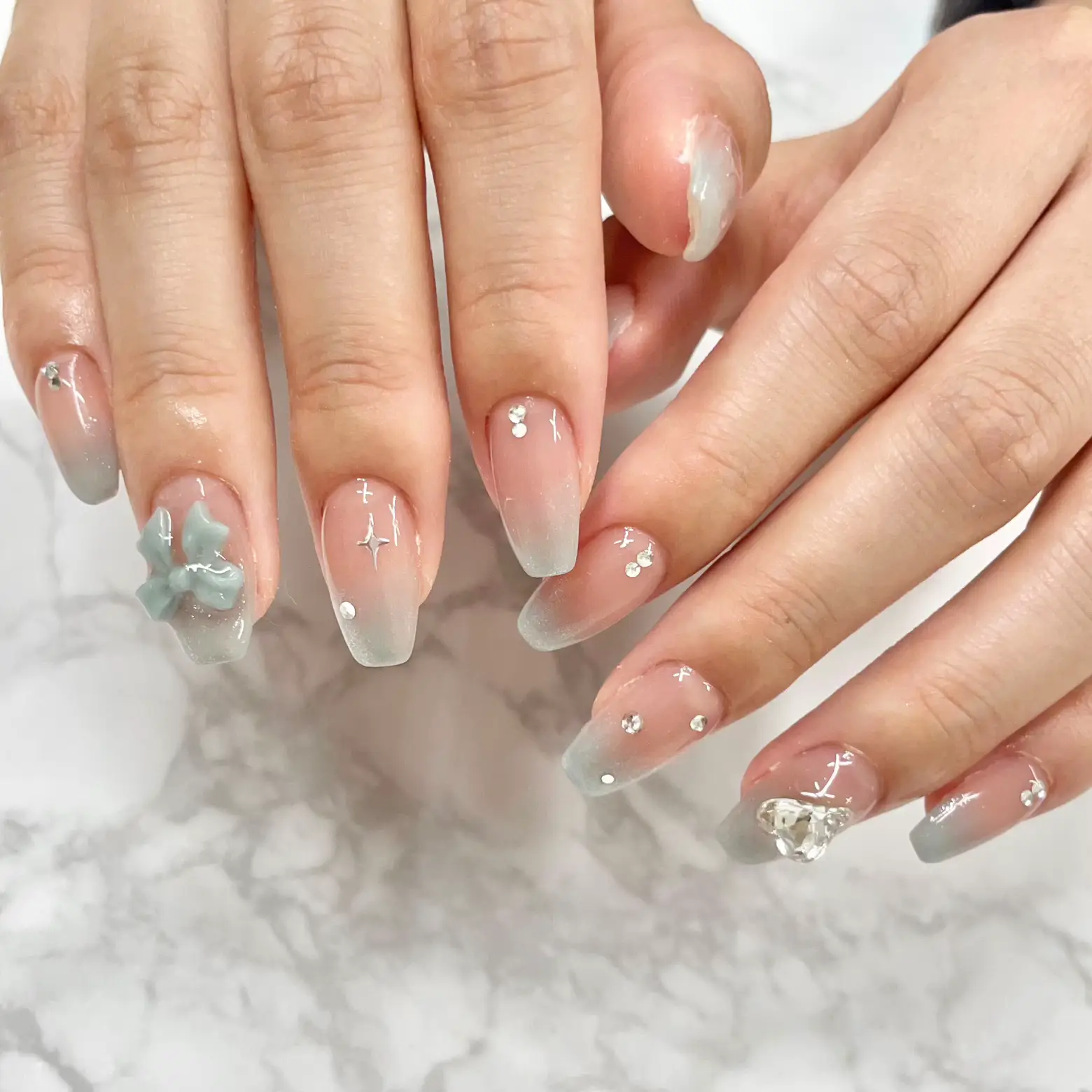 【着画あり】ハンドメイド　ネイルチップオーダー　リボン　可愛い　韓国ネイル　水色 着画あり】ハンドメイド ネイルチップオーダー リボン 可愛い 韓国