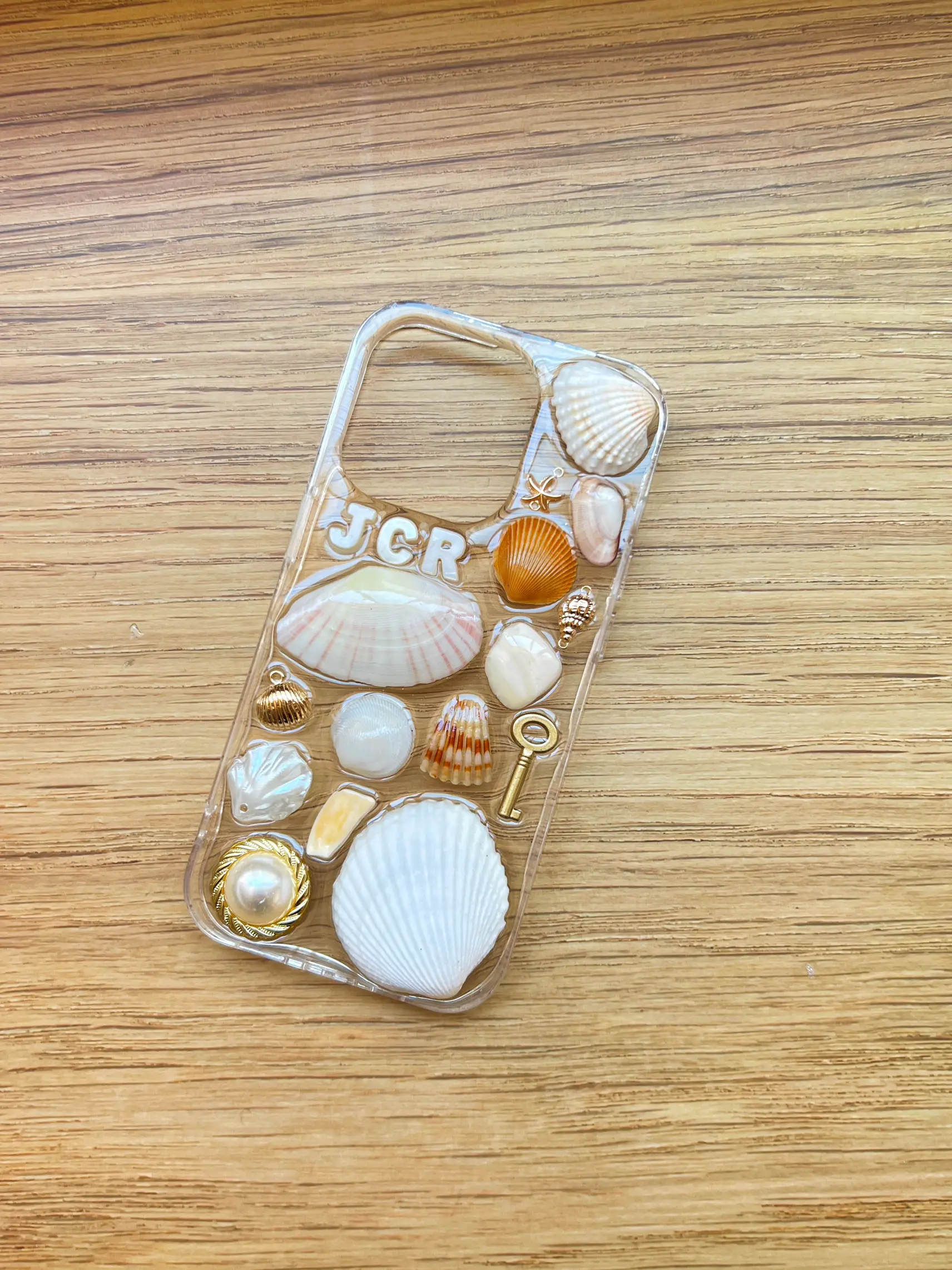 summer must have seashell phone case Gallery posted by jen