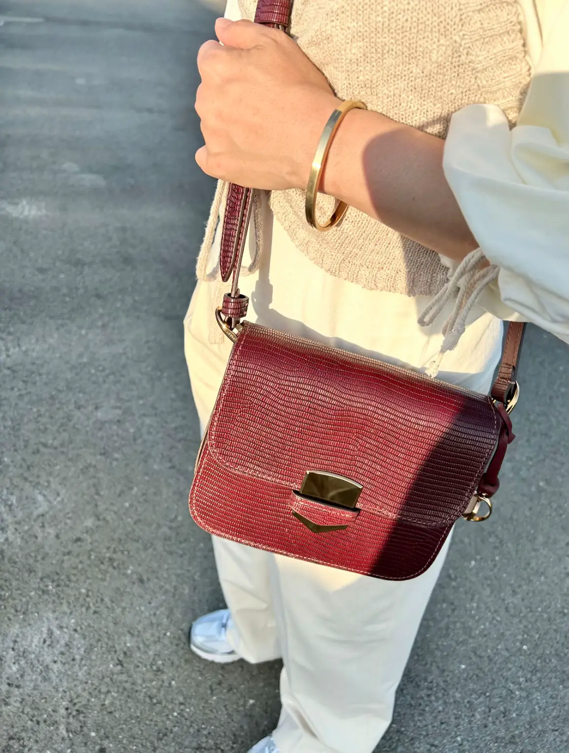 COORDER WITH FOSSIL MESSENGER BAG | Gallery posted by Ma | Lemon8