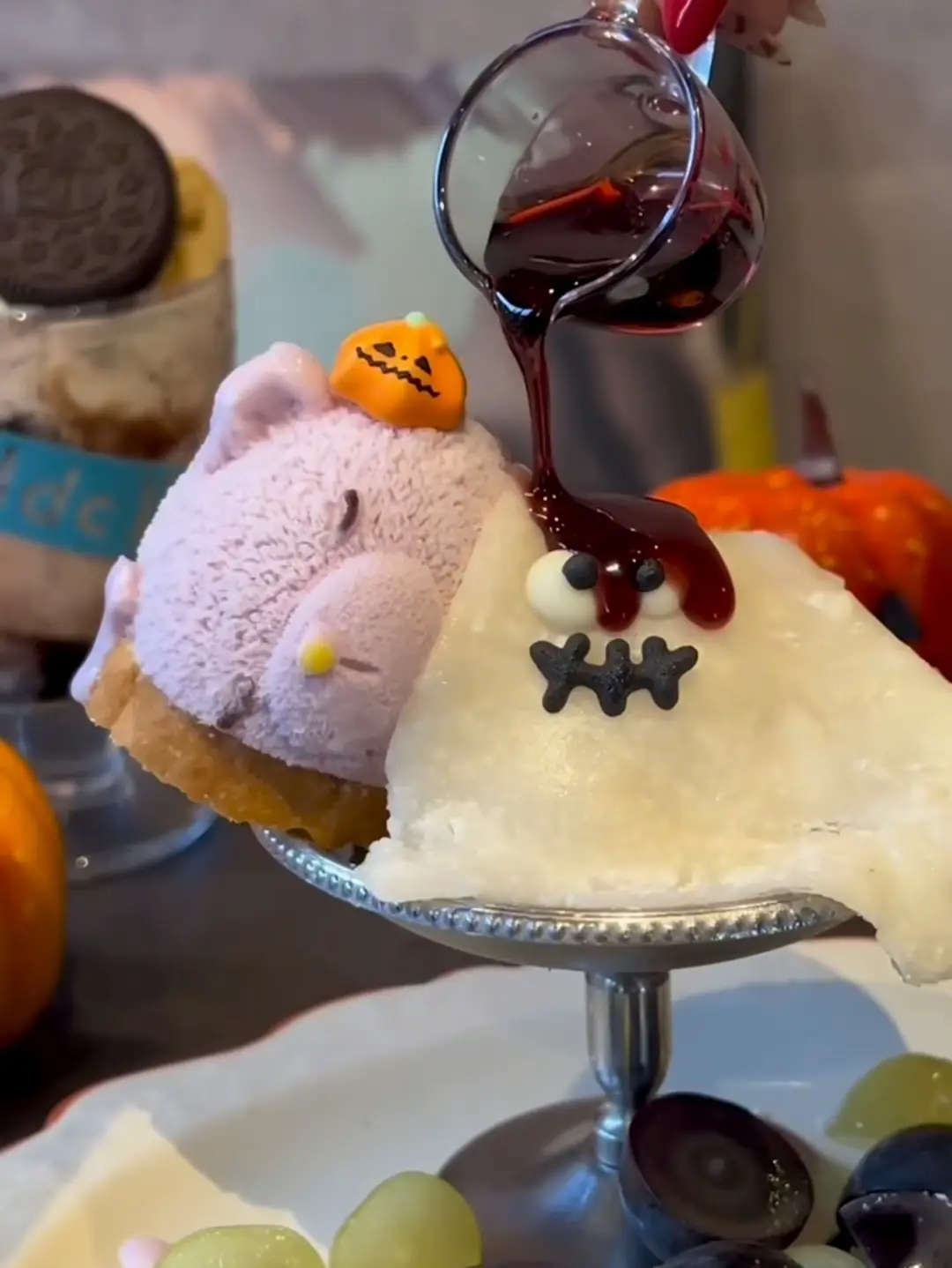 ハロウィン限定！ふかふかおふとんで眠るくまちゃんアイス? | あゆ 