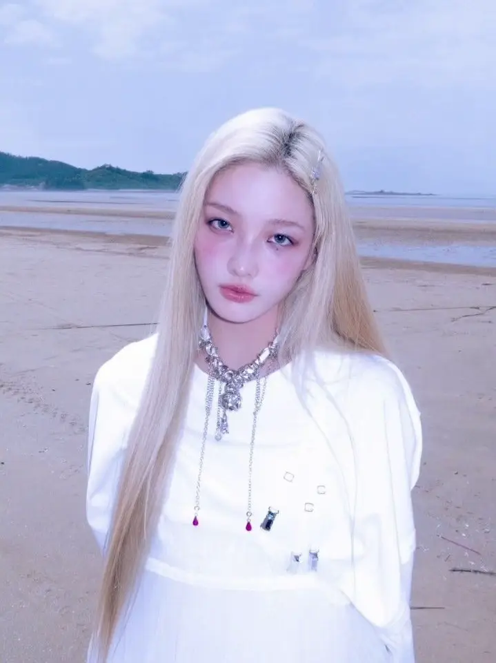 ILLIT ✨ | Gallery posted by ℋℯ𝓁𝓁ℴ𝓀𝓅ℴ𝓅✧ | Lemon8