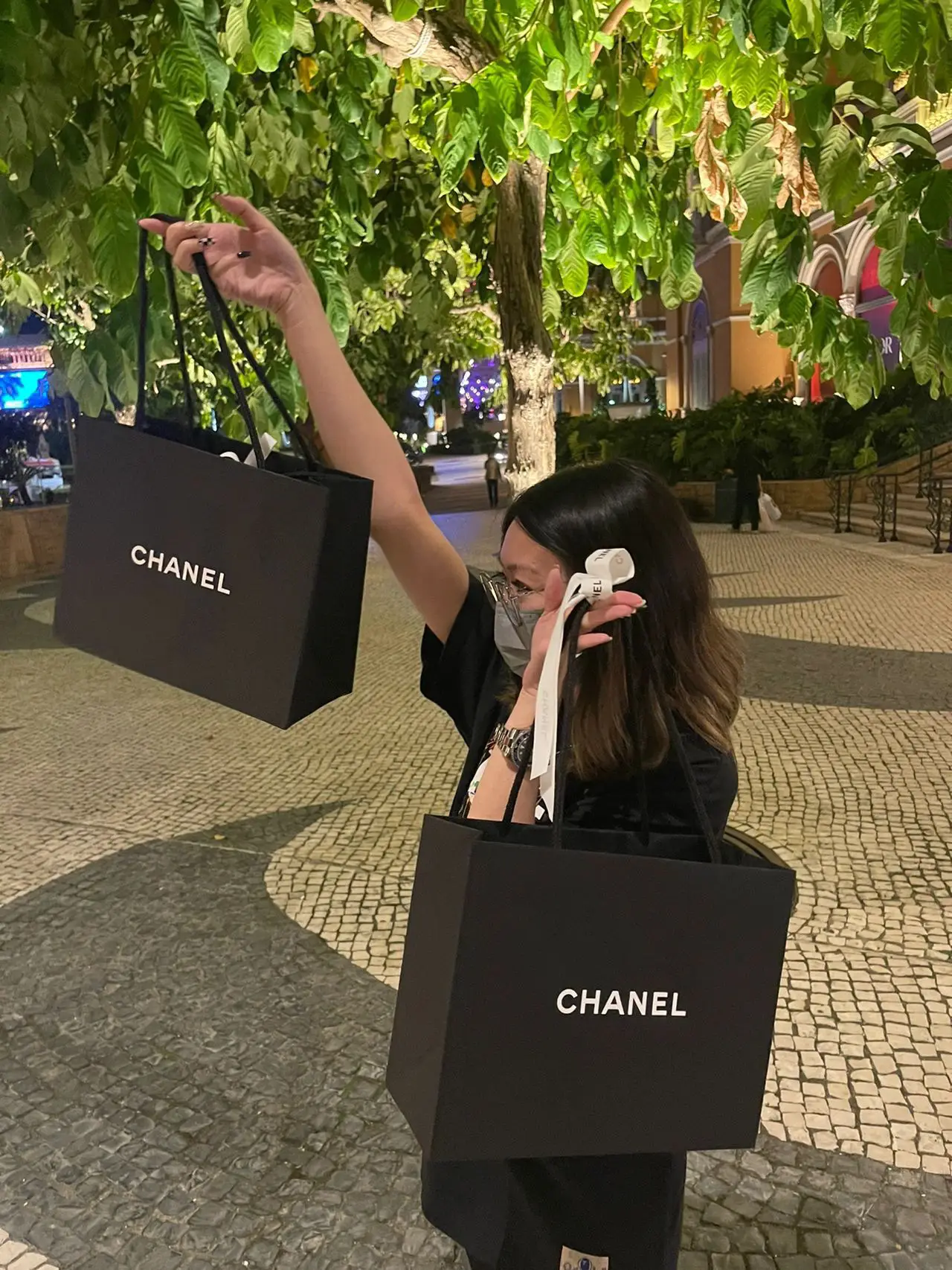 Chanelシャネル新作持ち手コンパクトです! !嬉しいです! ! ! | Marley00が投稿したフォトブック | Lemon8