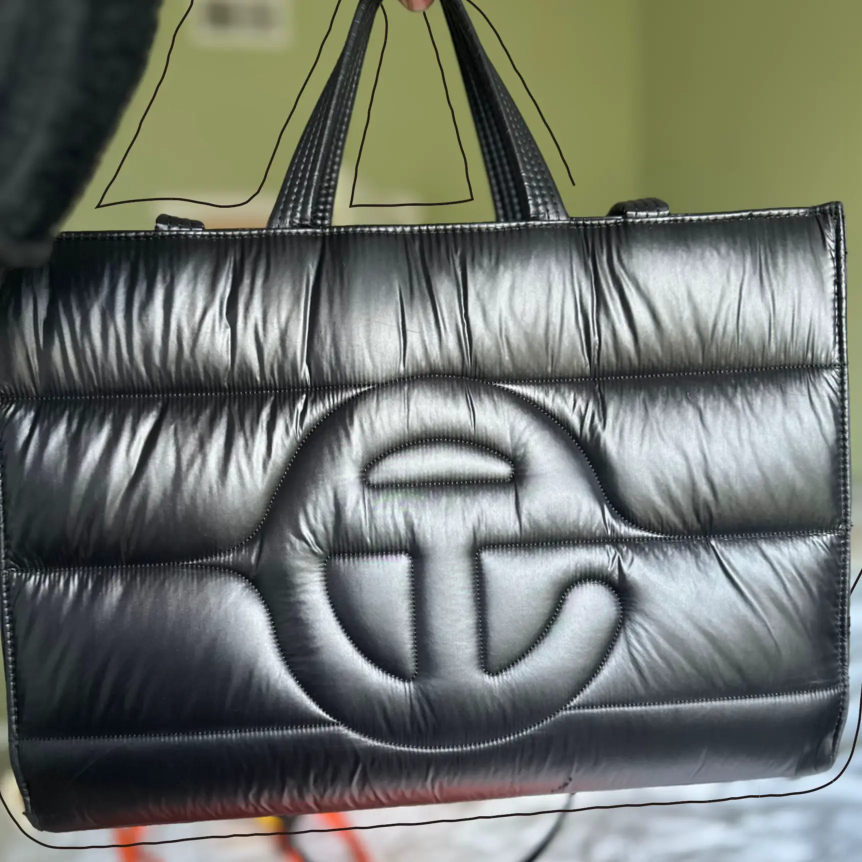 Which one: Telfar Medium Shopping Bag Vs. Marc Jacobs Medium Tote Bag : r/ handbags