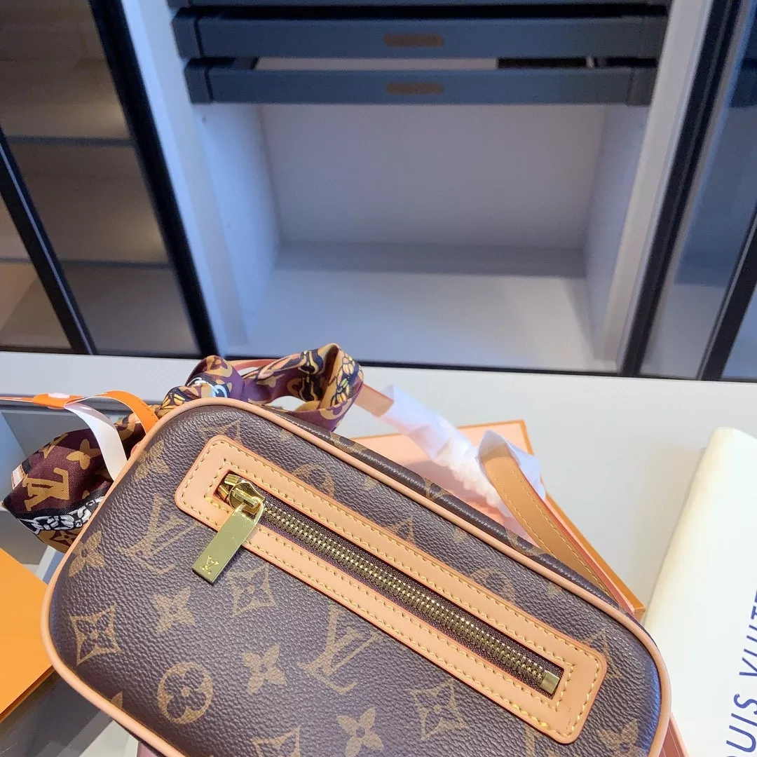 LOUIS VUITTON | Juliaが投稿したフォトブック | Lemon8