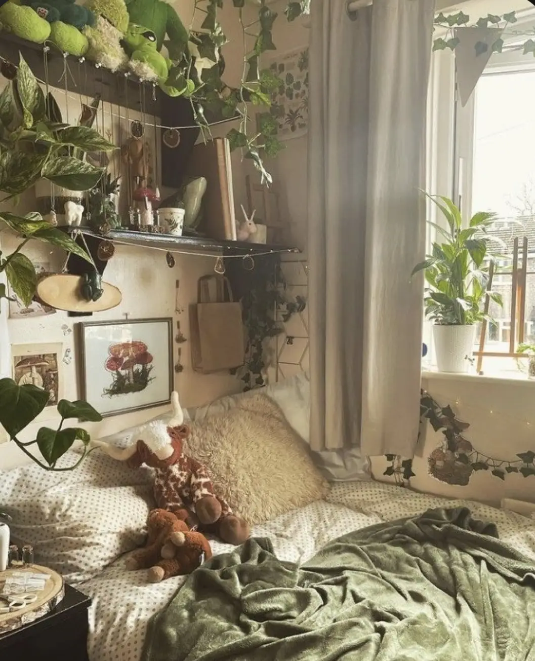 Fairycore aesthetic room decor inspo  Hippie room decor, Pretty room,  Dream room inspiration