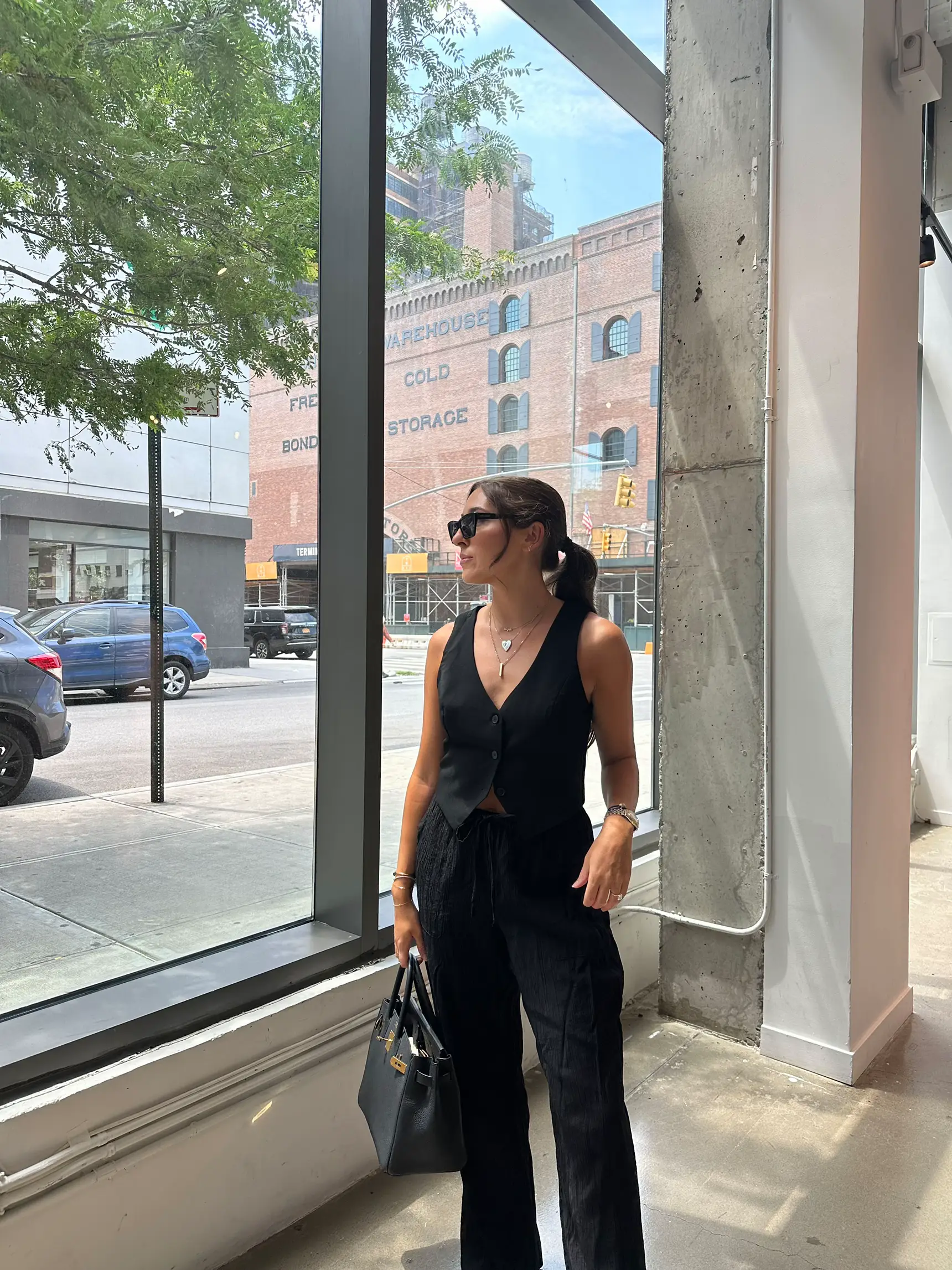 goyard bag sunglasses city summer outfit