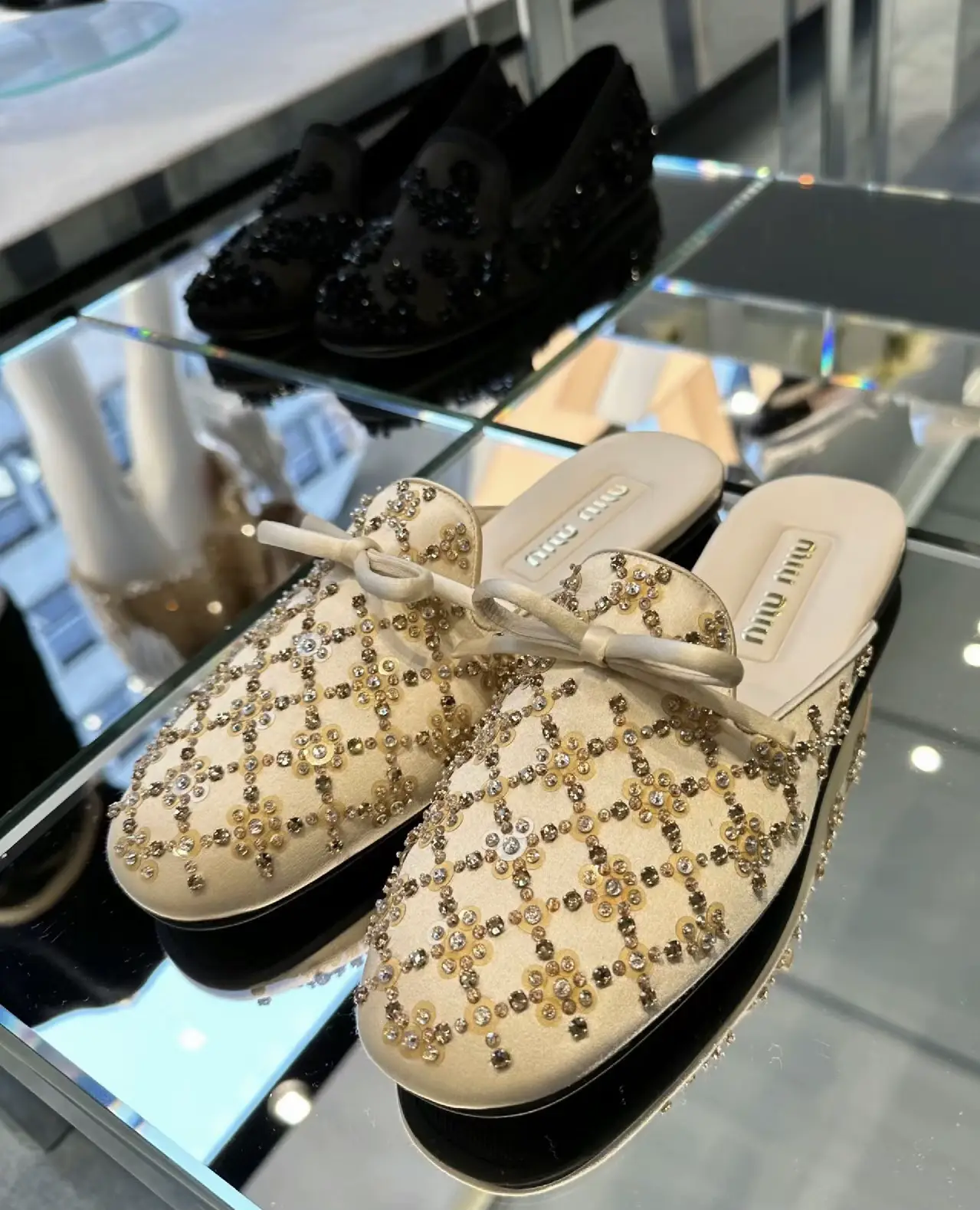 2709 TOD'S メンズ「ダブルT モカシンスニーカー」エナメル加工 2709 TOD'S メンズ「ダブルT モカシンスニーカー」エナメル加工