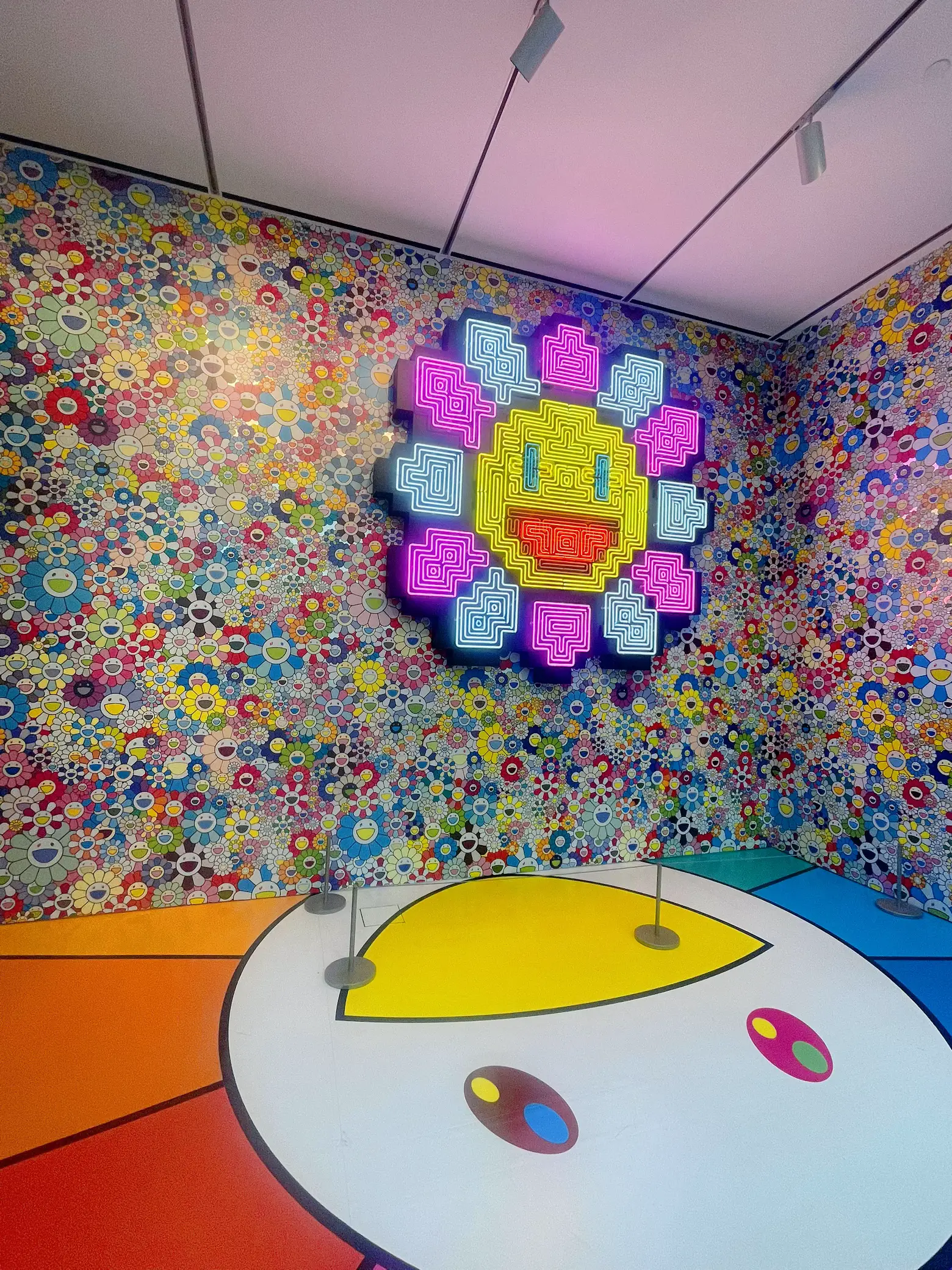 Takashi Murakami 🌸 | Gallery posted by ✨G E N .✨ | Lemon8