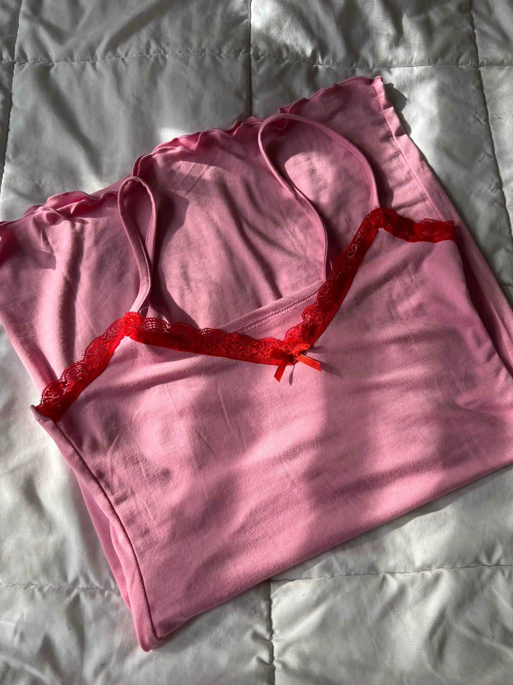 Fit of the day white align tank size 10, wunder under lace luxtreme 25”  size 6, define luon porcelain pink size 6. : r/lululemon