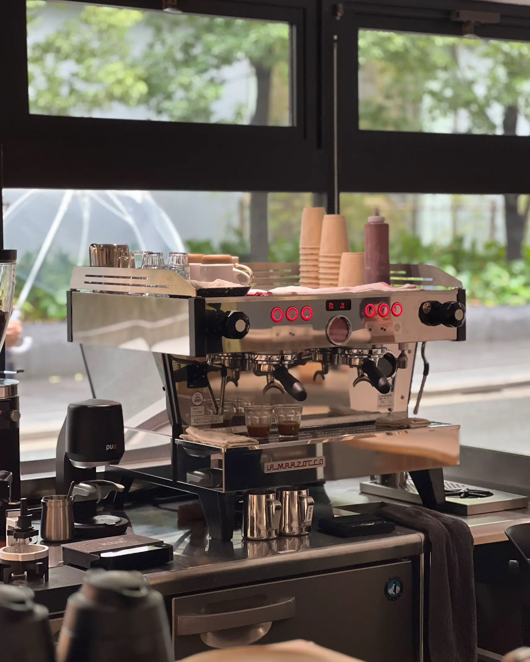 日本橋にオープンしたスペシャルティコーヒー専門店 | 𝒀𝒖𝒓𝒊｜東京カフェ巡りが投稿したフォトブック | Lemon8