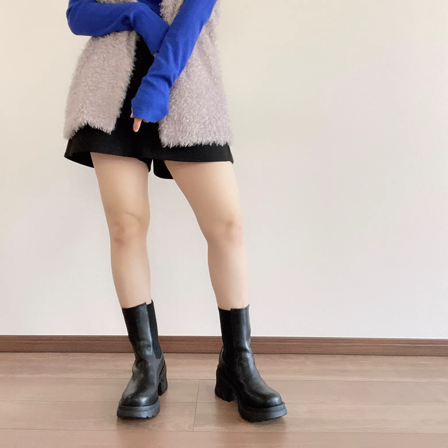 細見え✨半端ない！サイドゴアブーツ? | miu︎︎ ?´-が投稿した 