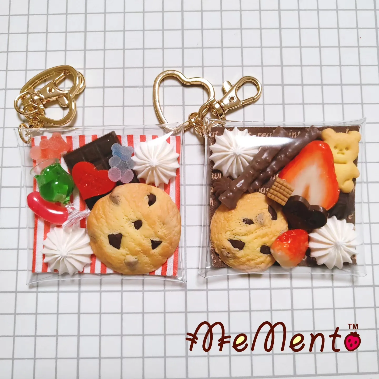 お菓子なビニールパックキーホルダー❤︎ | MeMento decoが投稿した