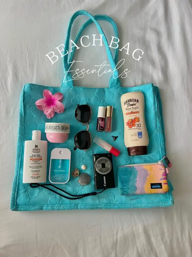 what’s in your bag inspo from our community 🫶 แกลเลอรีที่โพสต์โดย