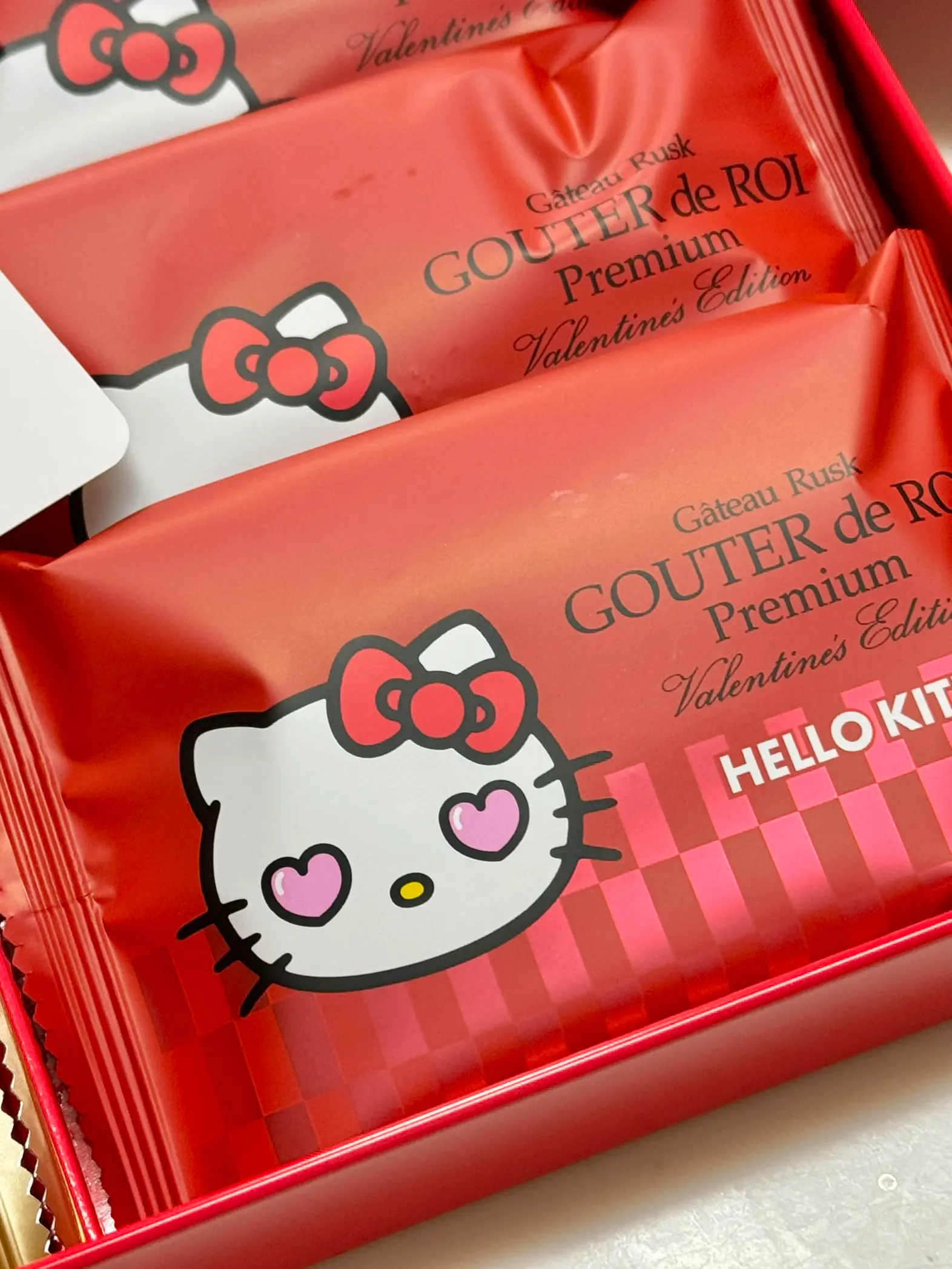 バレンタイン限定🍫ガトーフェスタハラダとキティちゃんのコラボ缶