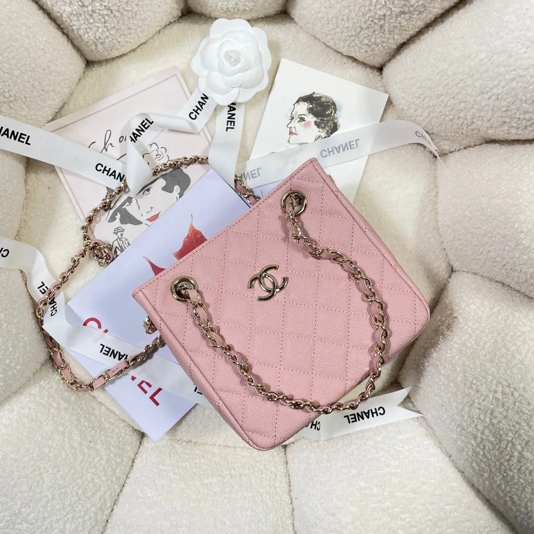 Chanel Super Girl Pink Bag👛👛👛, Gallery posted by Vivian💗💗💗