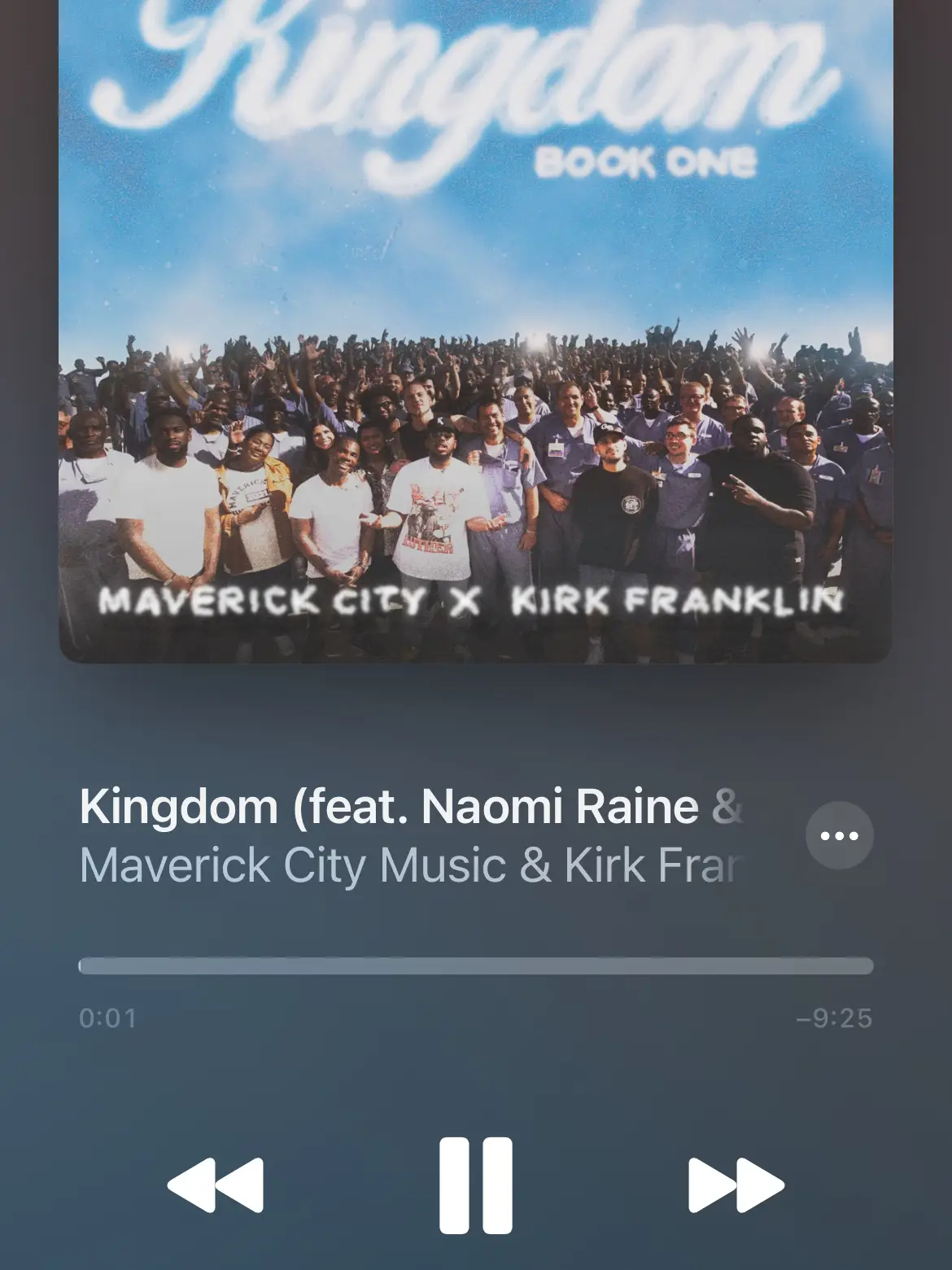 Content Creator at Maverick City X Kirk Franklin Concert - Lemon8 Search