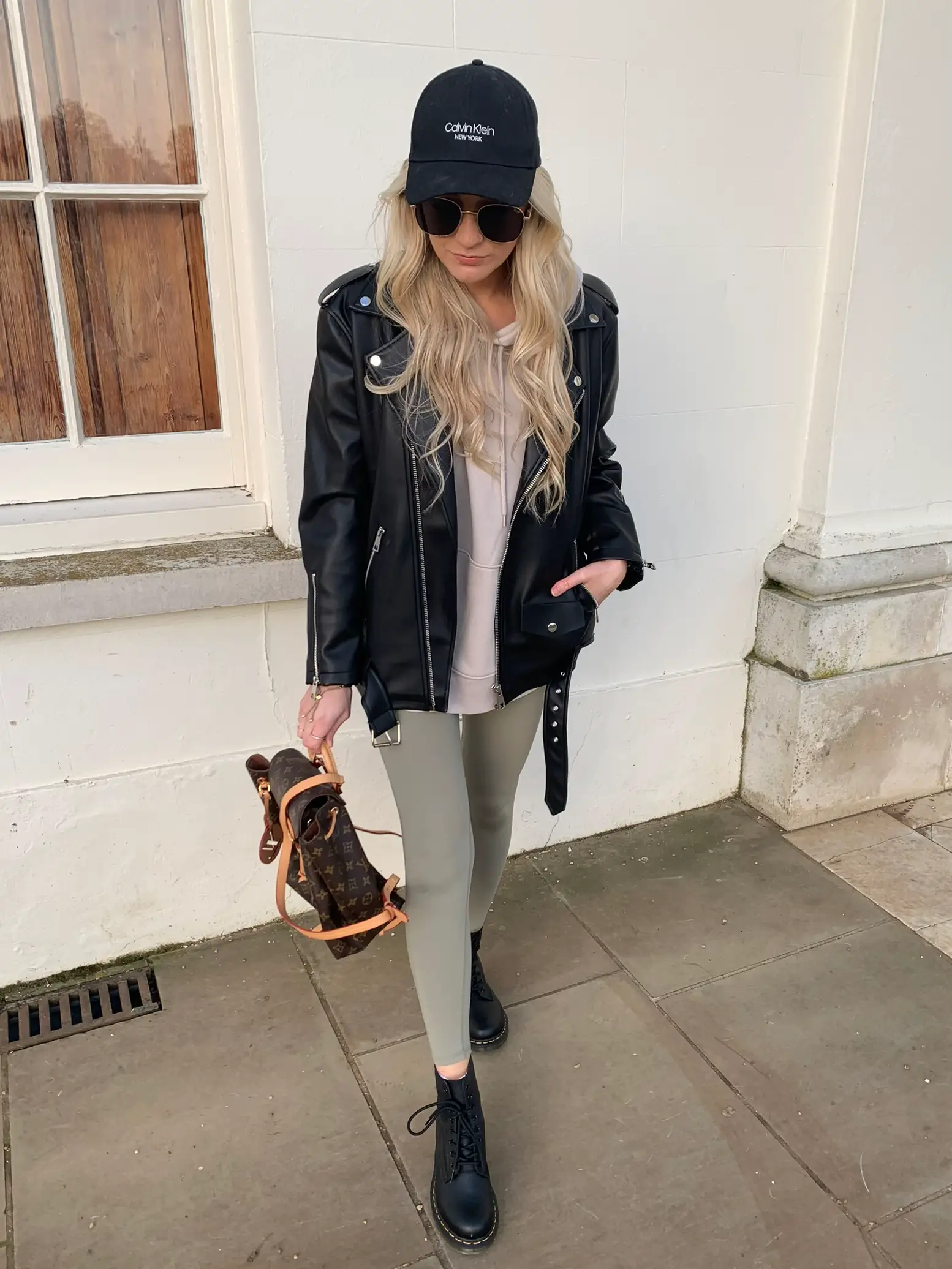 sage green flared legging outfit｜TikTok Search