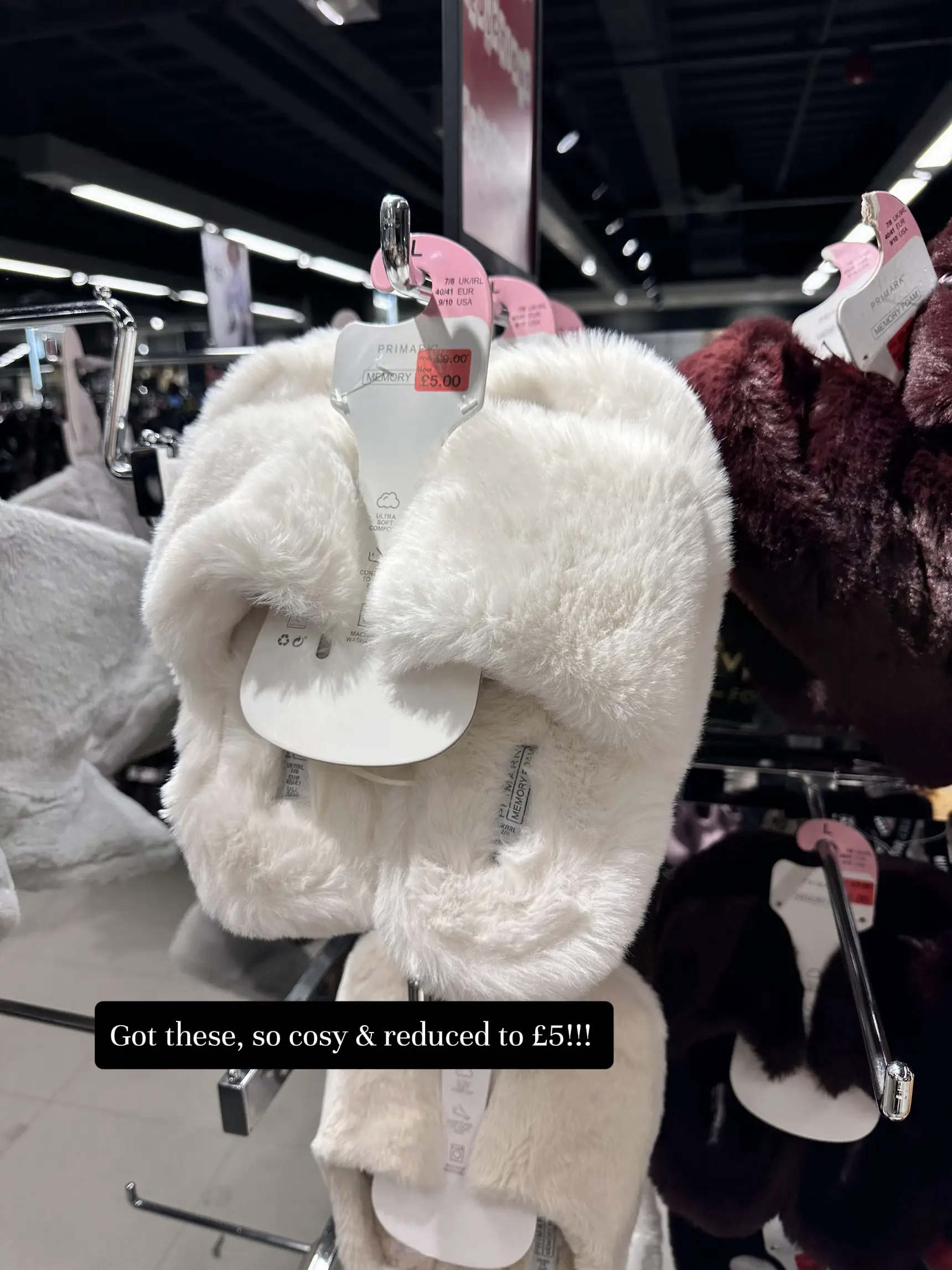 Shoppers flock to Primark for £7 plush velvet leggings ahead of winter -  Chronicle Live