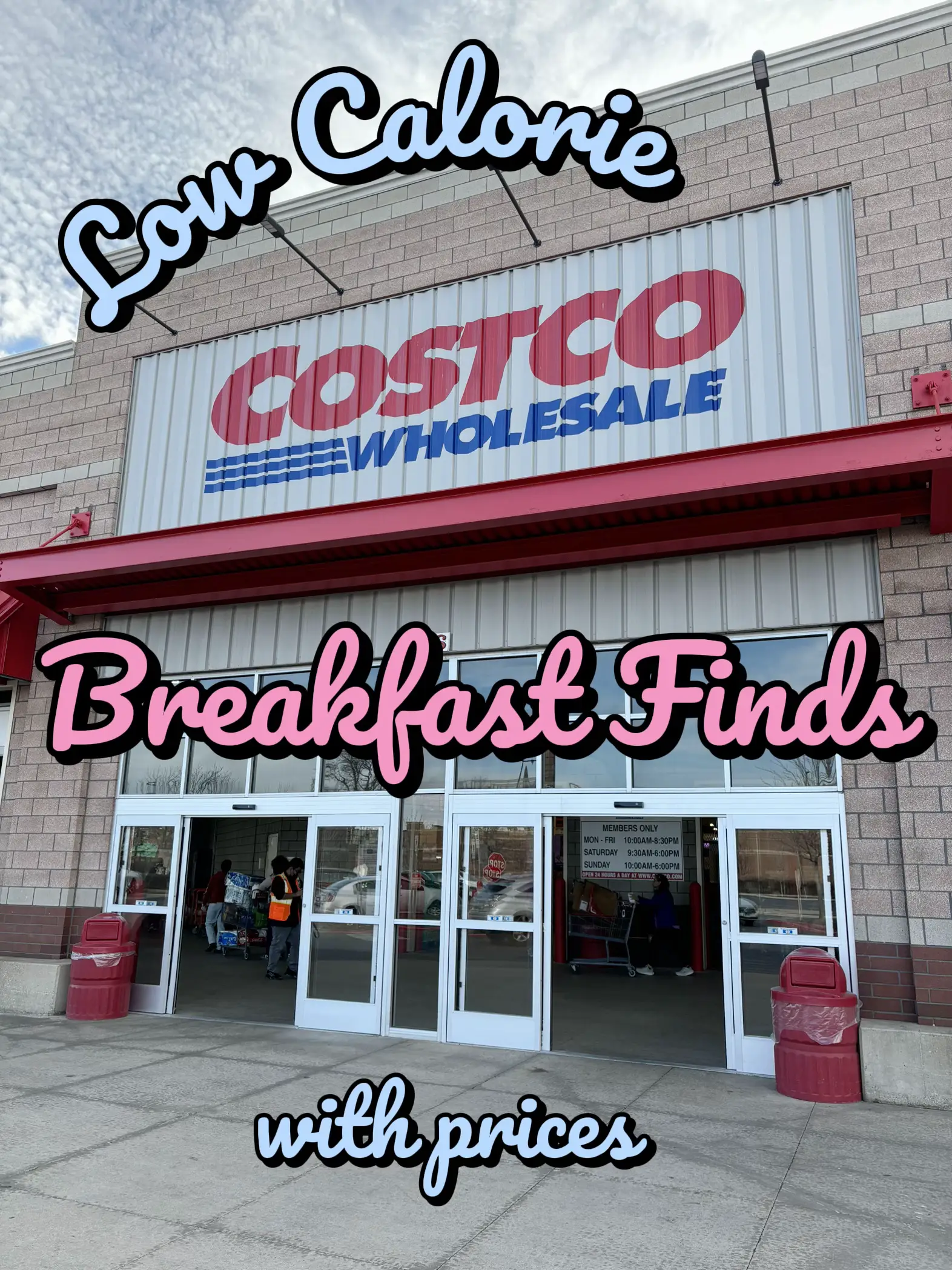 We checked out Costco Canada's food court! 🥰 In addition to