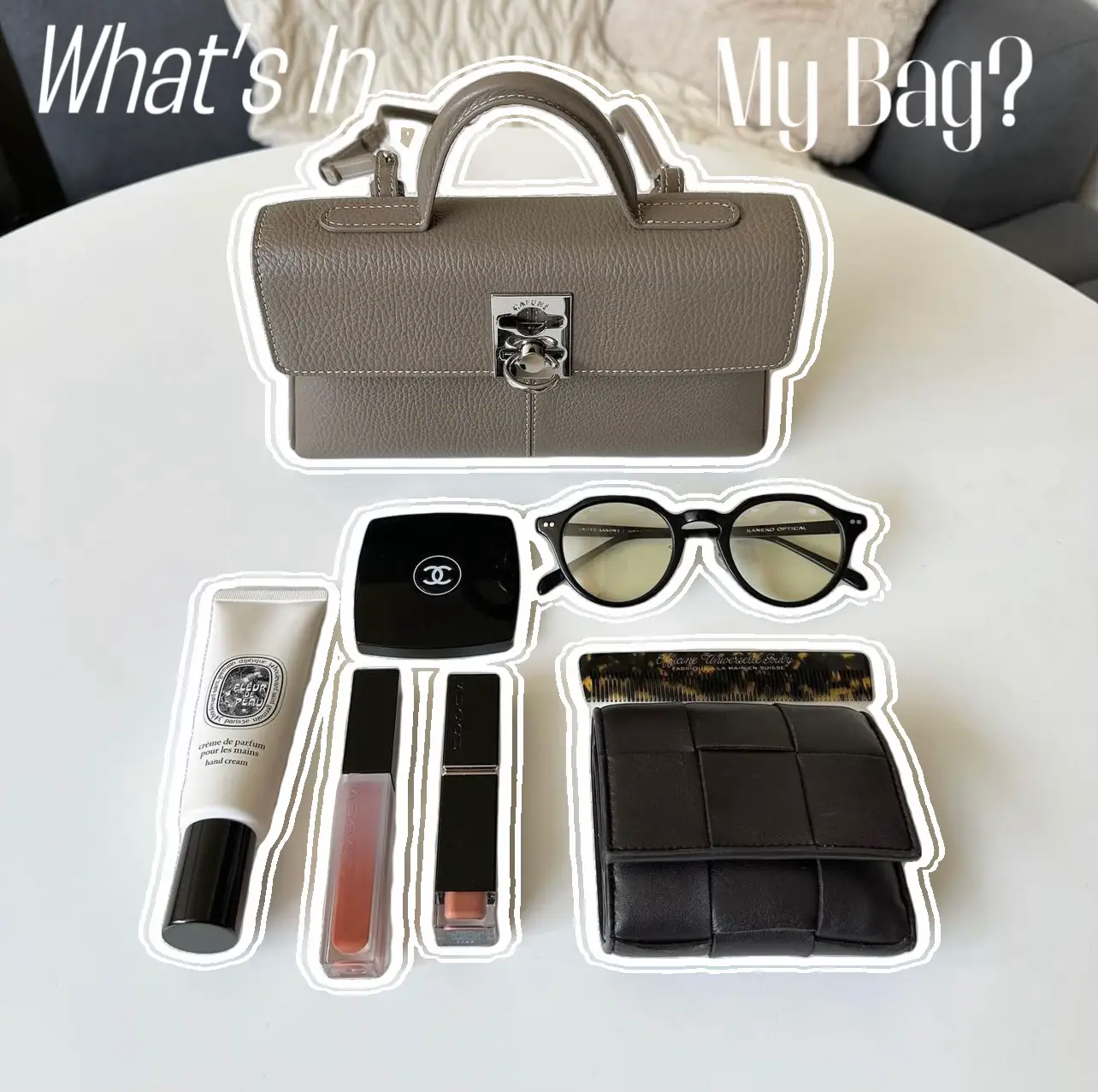 What's In My Purse?, Gallery posted by Dajanae V