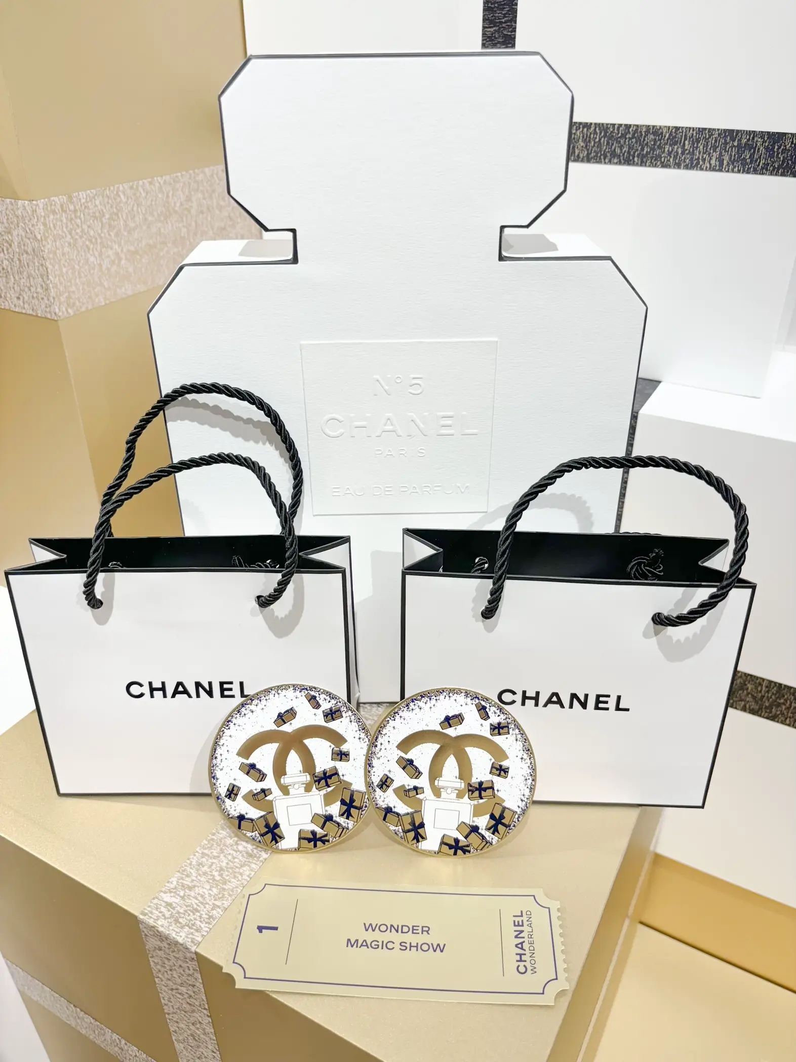 CHANEL ポップアップイベント | SAKI🎀が投稿したフォトブック | Lemon8