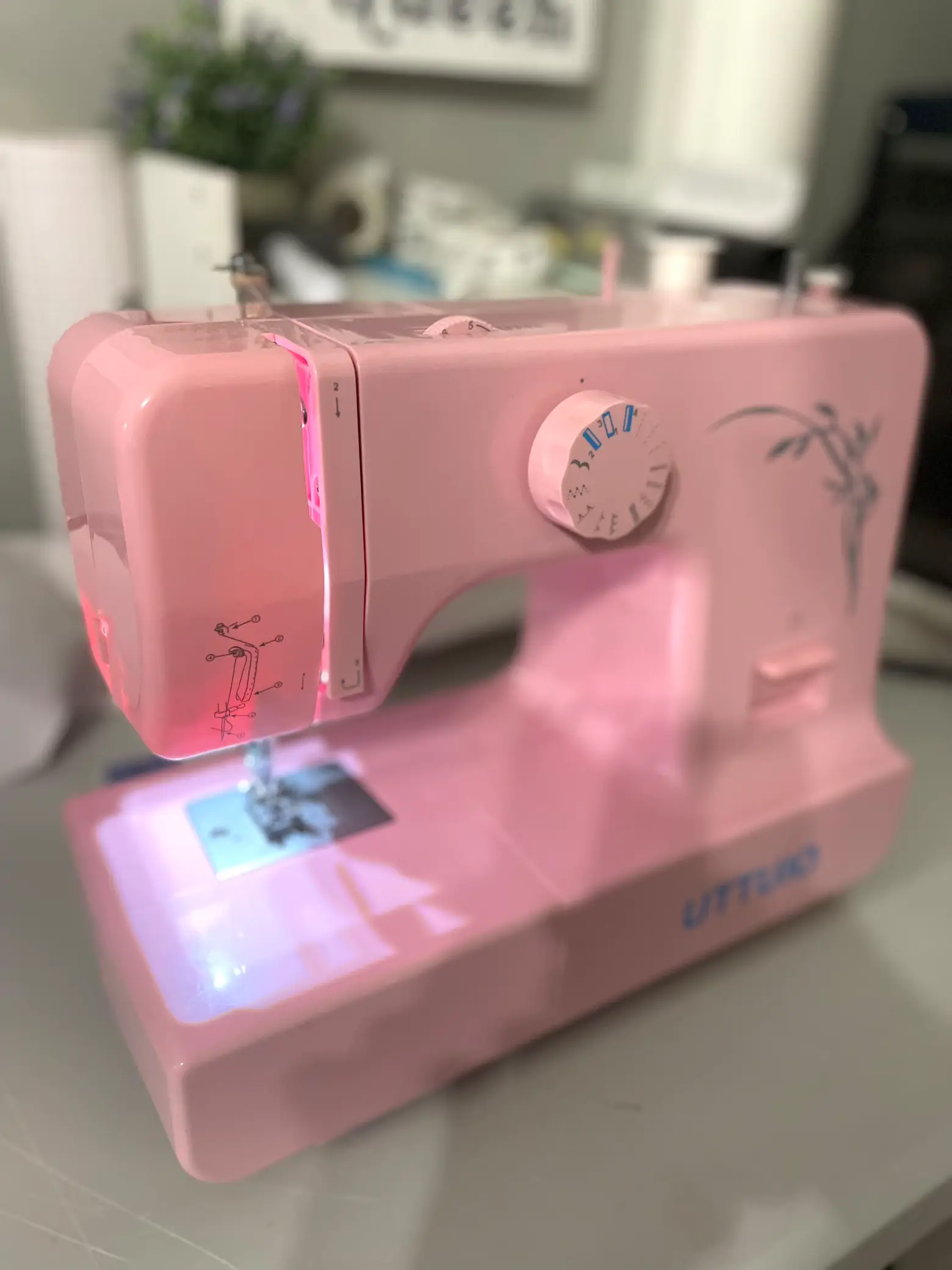 Brother Sewing Machine LP14 Pink - Limited Edition 