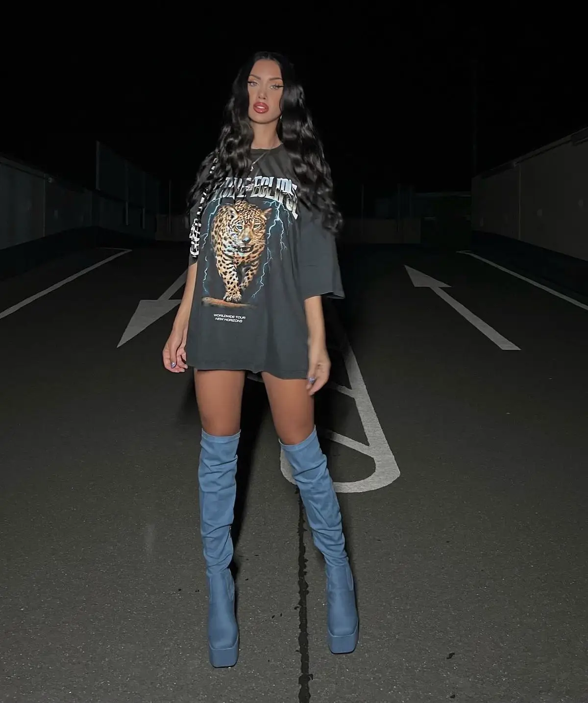 T shirt thigh high hot sale boots