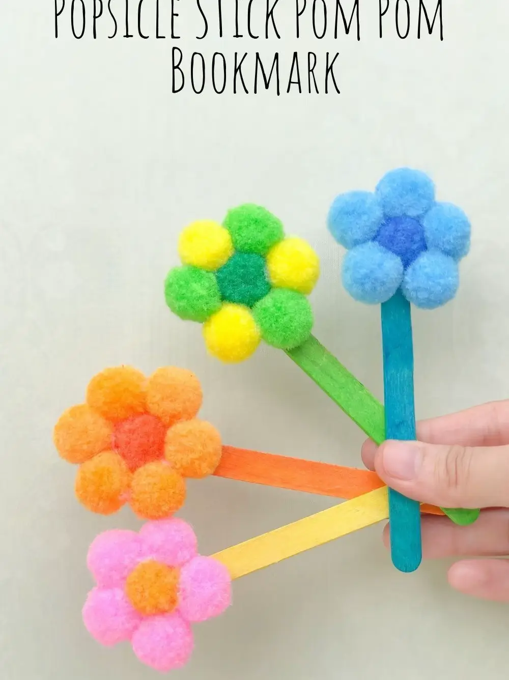 Learn how to crochet a daisy bookmark pattern craft - Twinkl