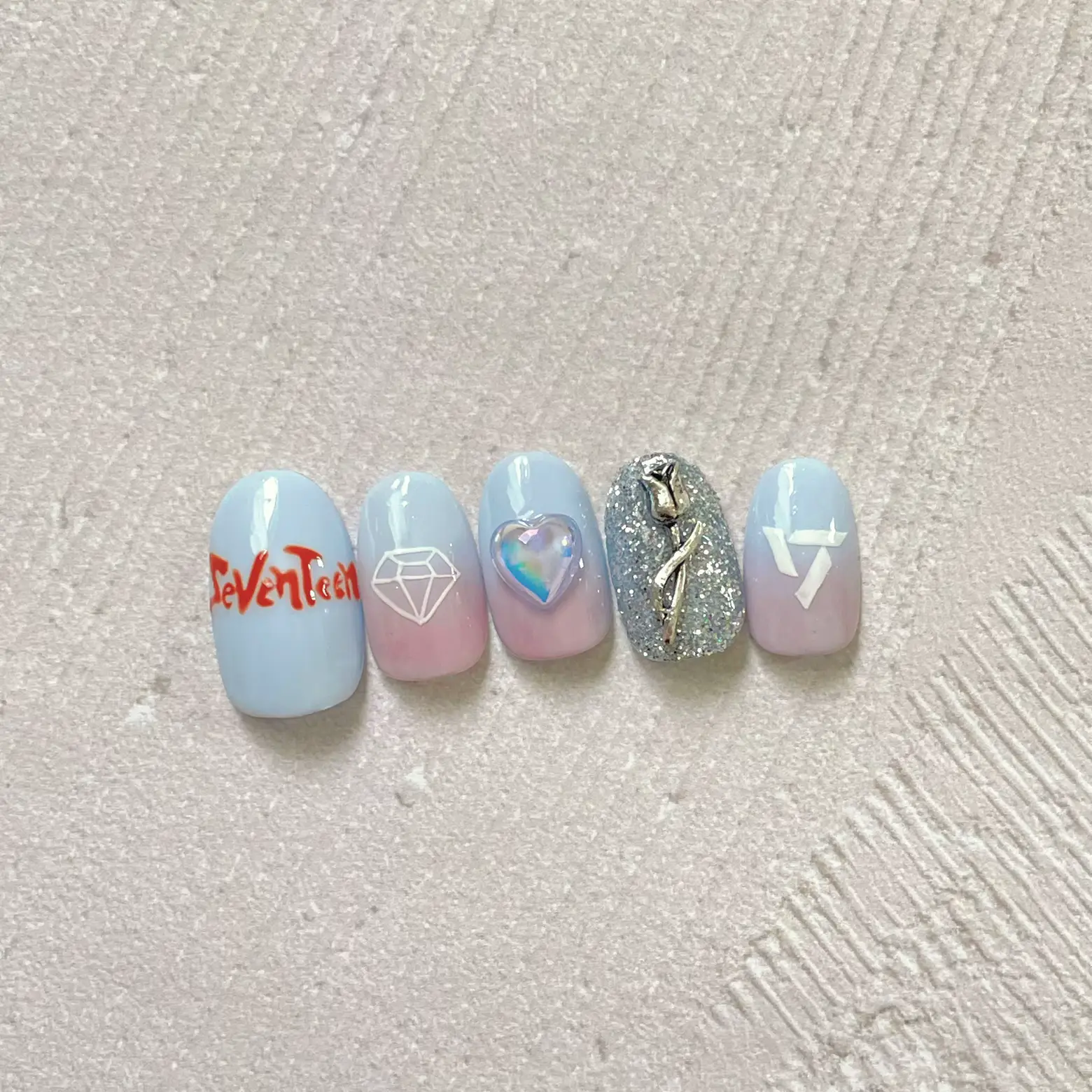 🤍セブチネイル💎 | -TeToTe-ﾈｲﾙﾁｯﾌﾟが投稿したフォトブック | Lemon8 