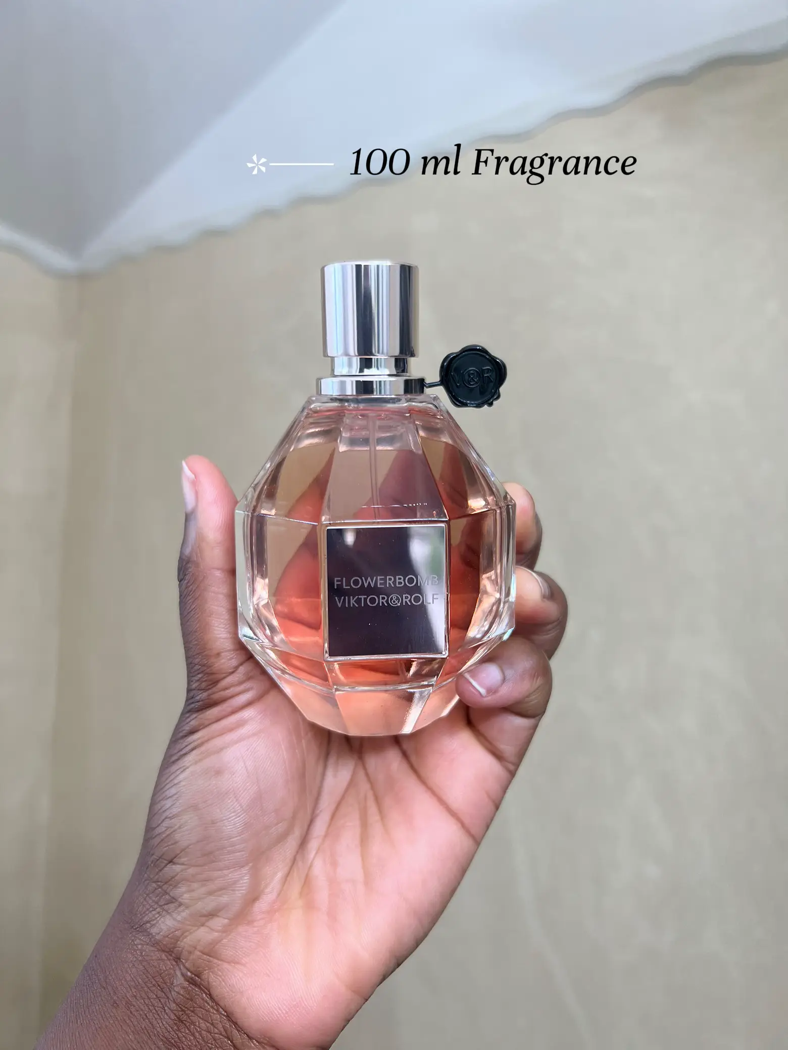 Victoria discount flowerbomb perfume