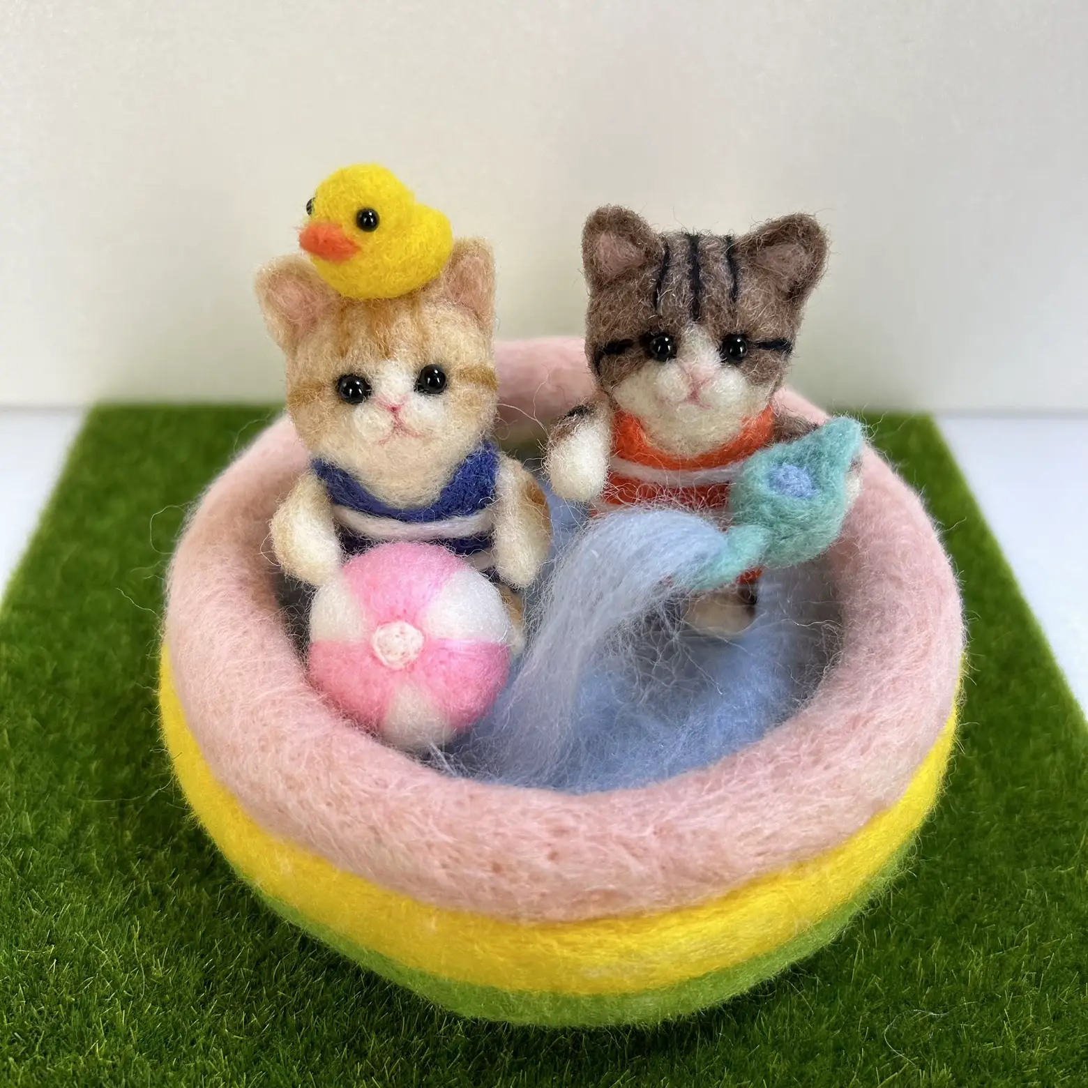 にゃんこ＊黒猫のチャーム＊羊毛フェルトハンドメイド 真新しく