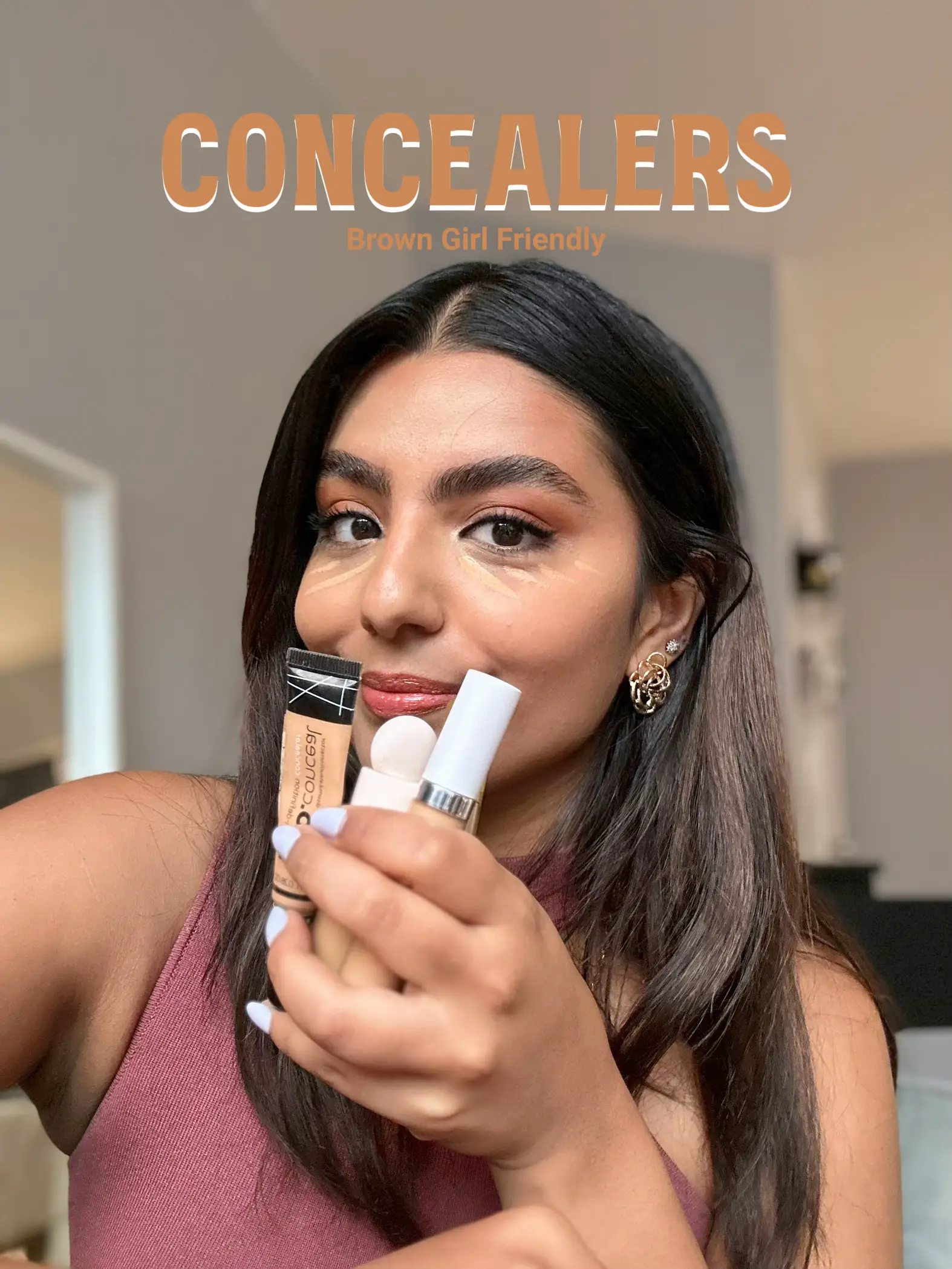 the lightweight concealer of your dreams 🤍⁠ ⁠ hydrates under eyes ✔️⁠  brightens⁠ ✔️⁠ conceals dark circles ✔️⁠