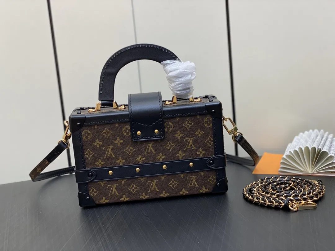 Louis vuitton petite malle hi-res stock photography and images - Alamy