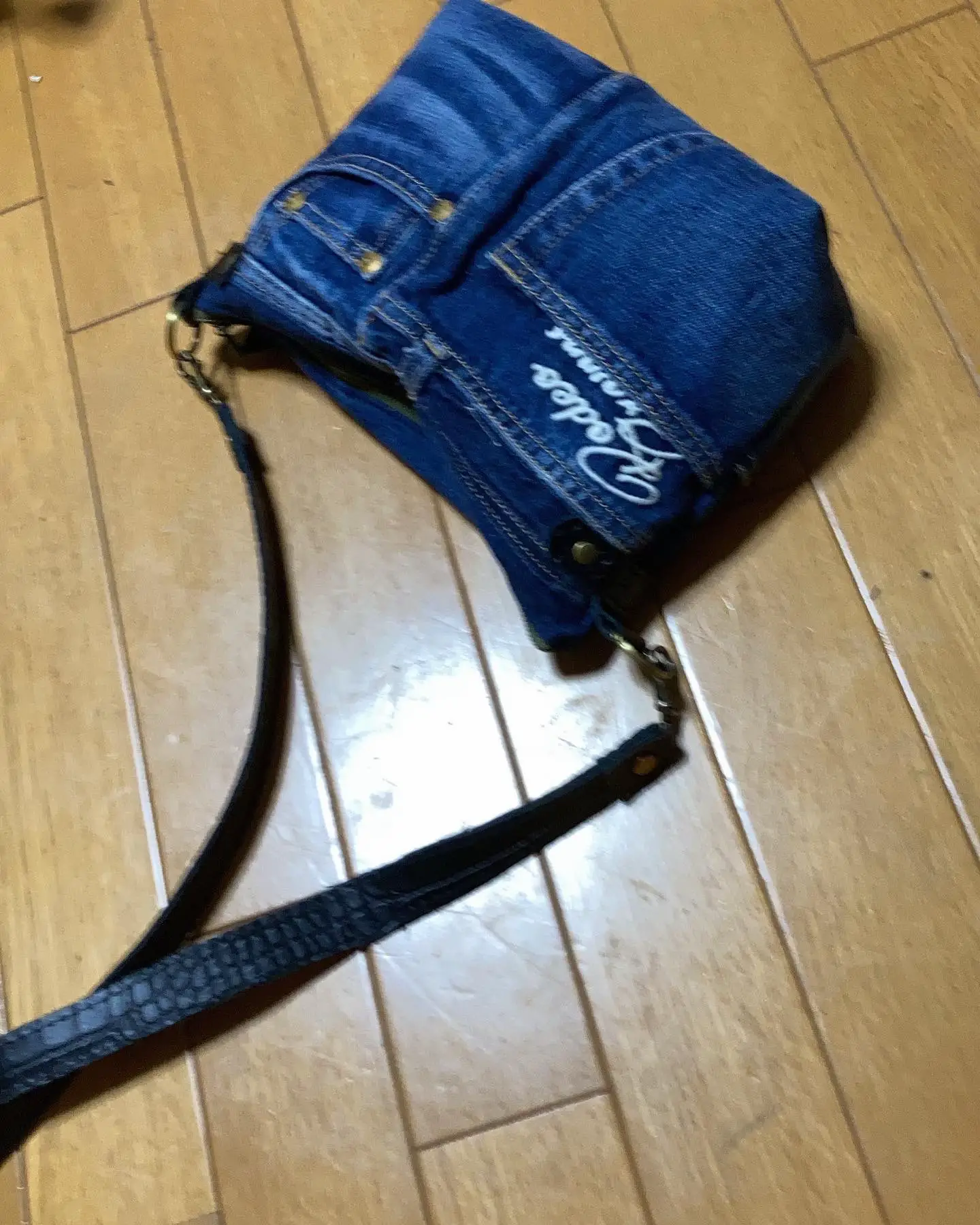 デニムリメイク☆リアルファータグ✨革タグ 悪 売買されたオークション 