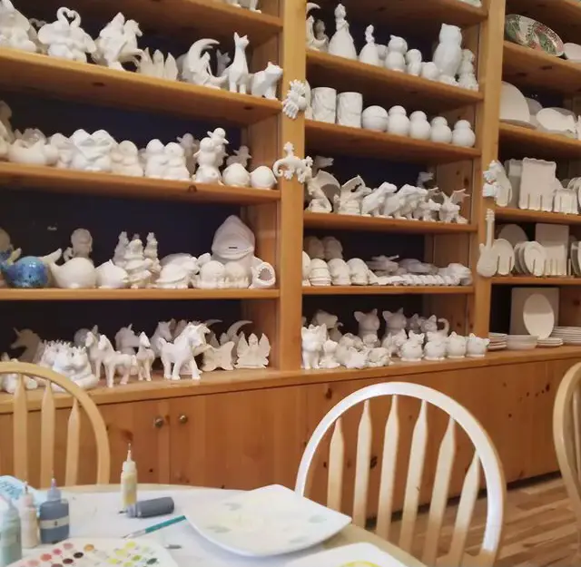 Painting pottery | Gallery posted by Hailey_core | Lemon8
