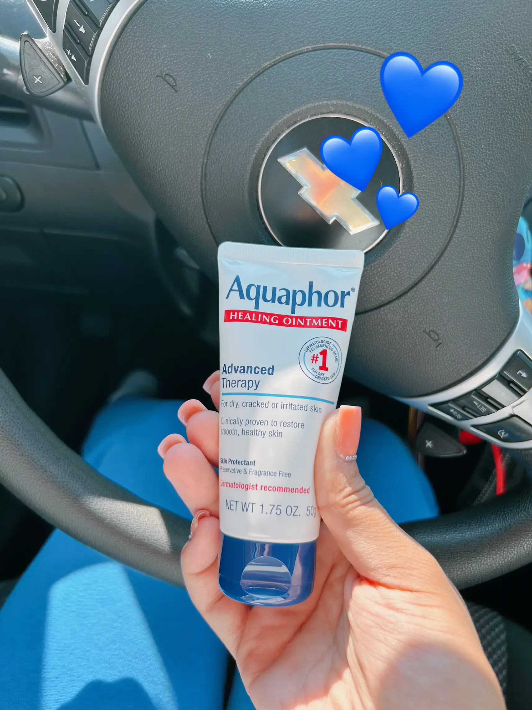 The One Thing Alyssa Fabulous Can'T Live Without - k6wem1k