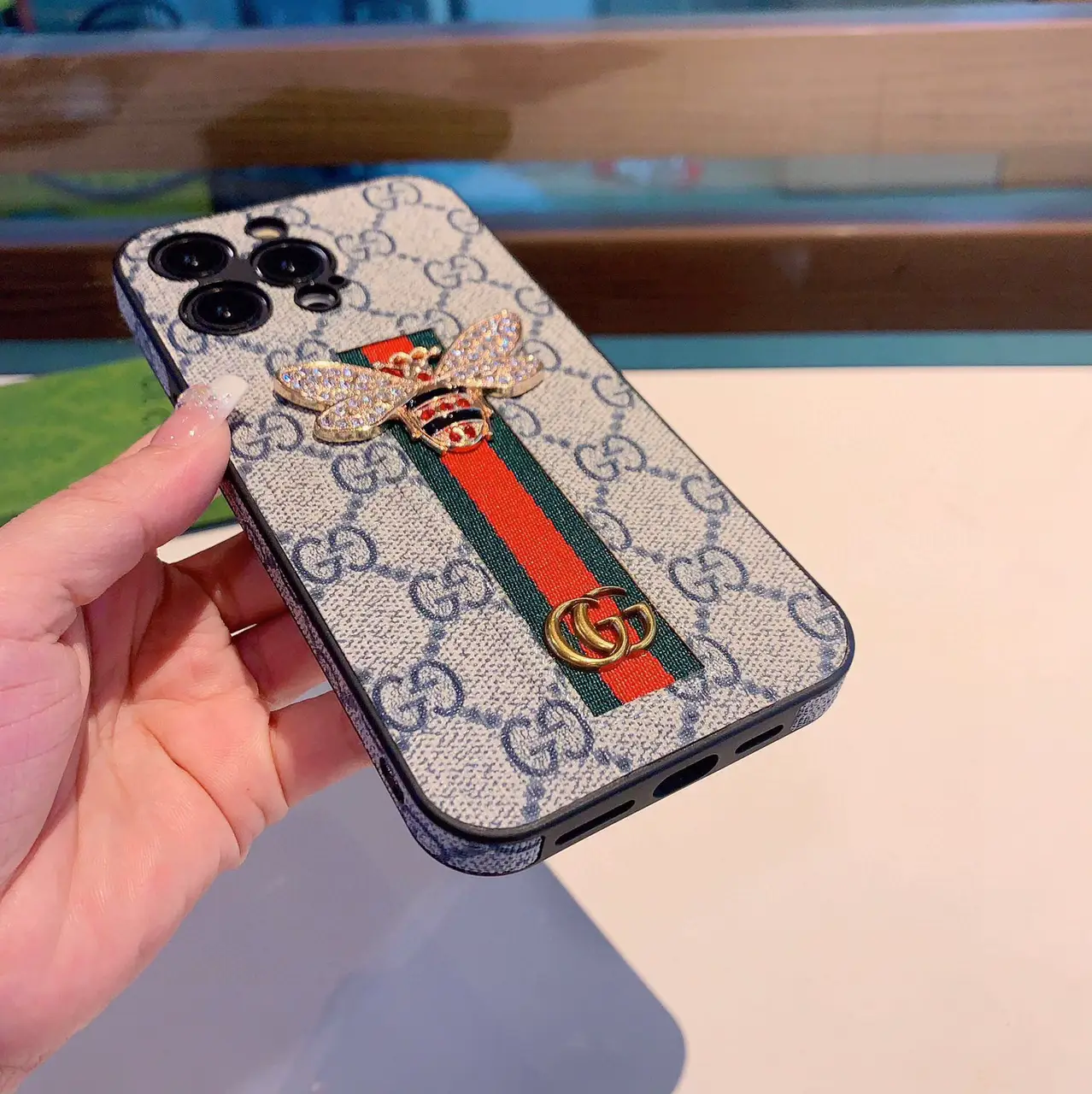 Top Quality GUCCI Fall Winter 2023 New iPhone 15 Pro Case