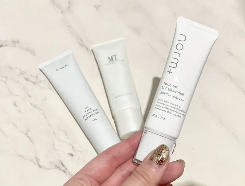 ノームプラス Tone up UV Essential 根強い 日焼け止めクリーム
