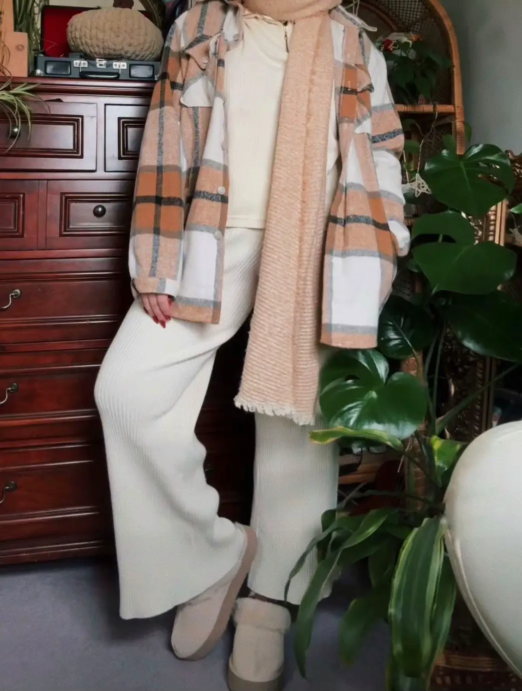 comfy cozy fall outfit inspo | Gallery posted by Marissa | Lemon8