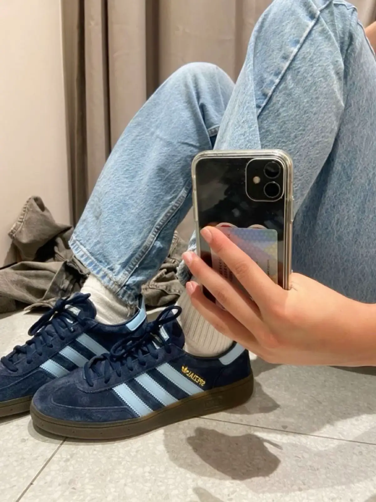 Adidas gazelle navy outlet on feet